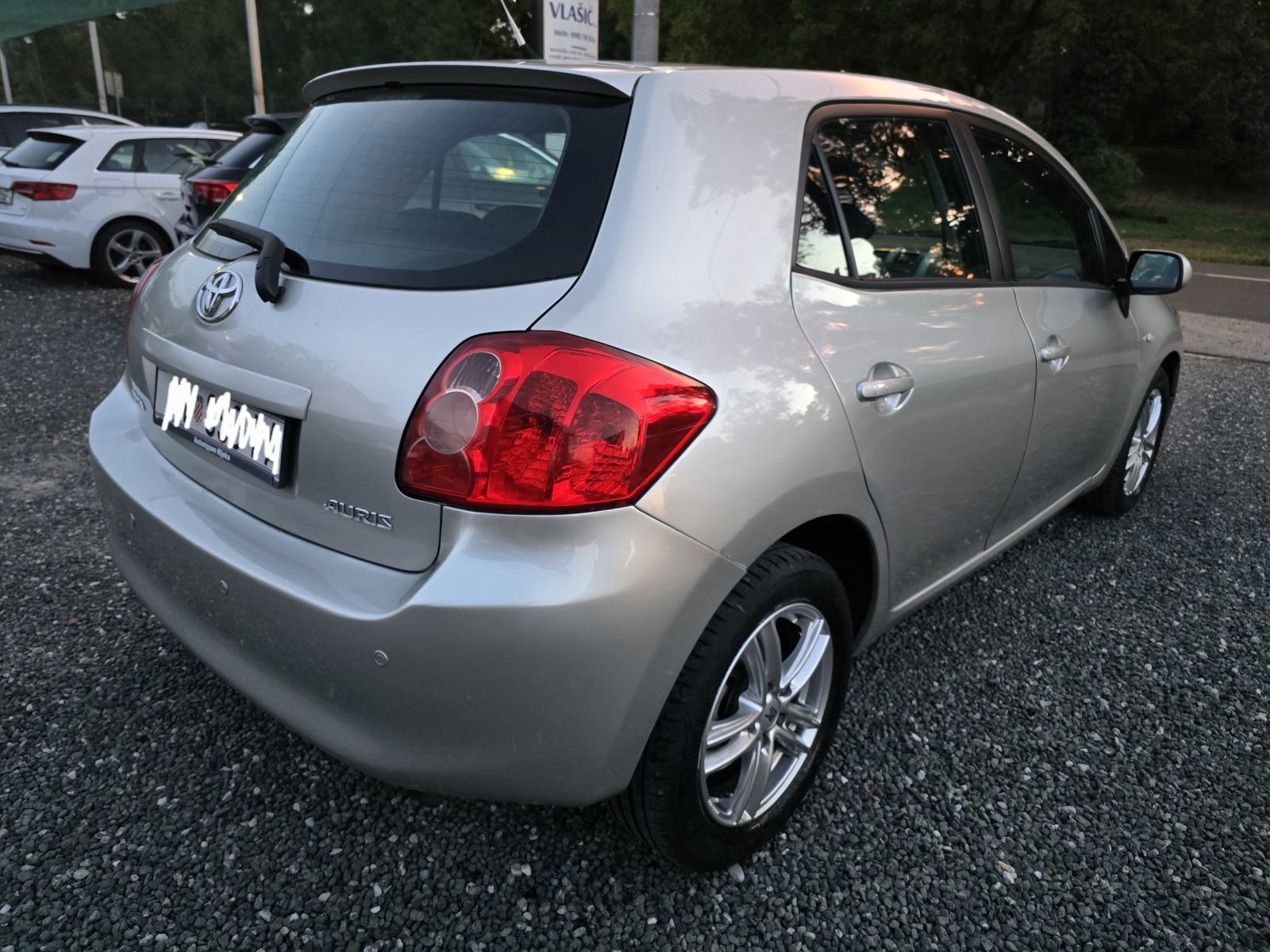Toyota Auris 1,6 VVT-i Sol AUTOMATIK-NIJE UVOZ,SERVISNA, fotografija 6