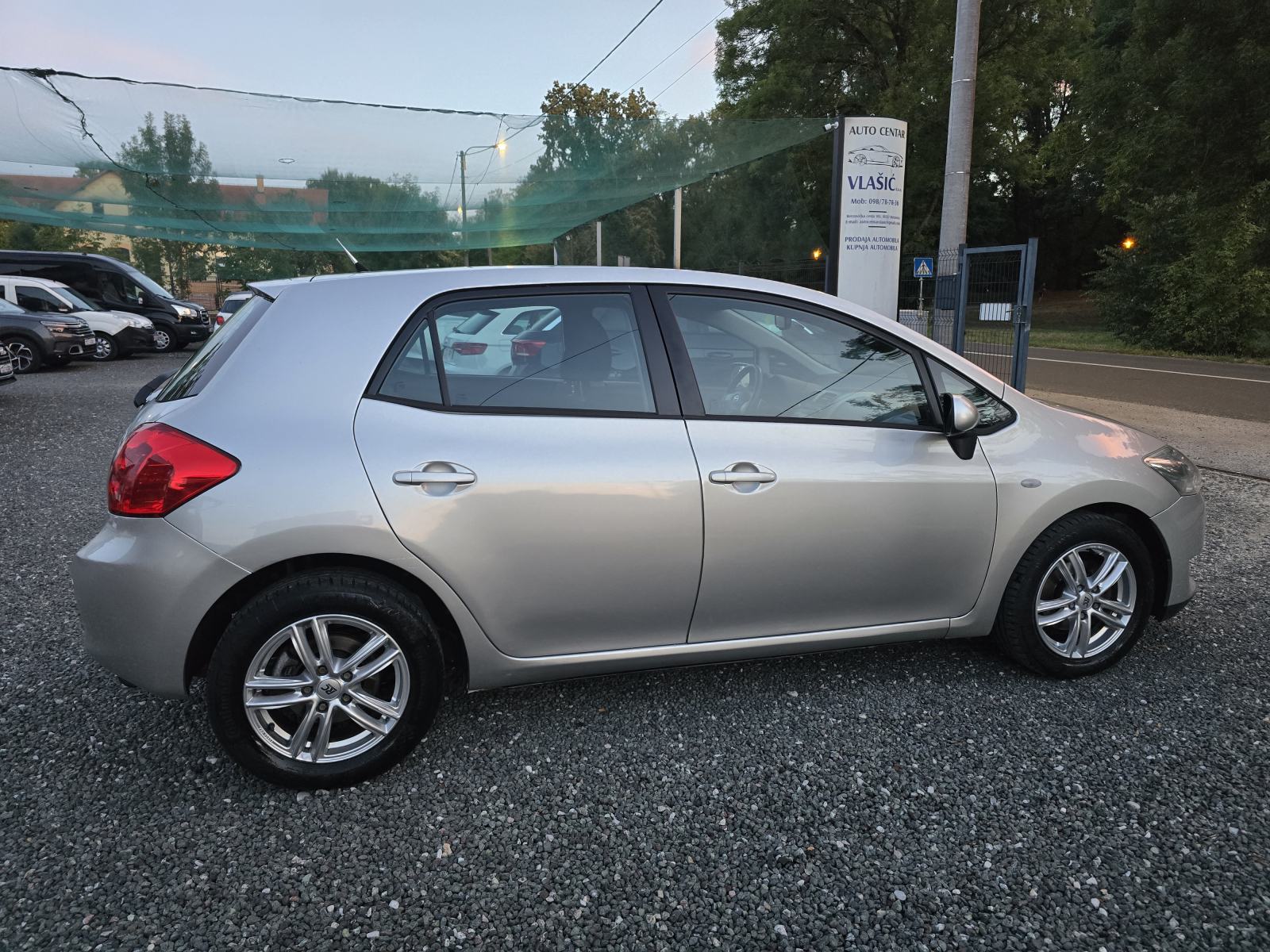 Toyota Auris 1,6 VVT-i Sol AUTOMATIK-NIJE UVOZ,SERVISNA, fotografija 7