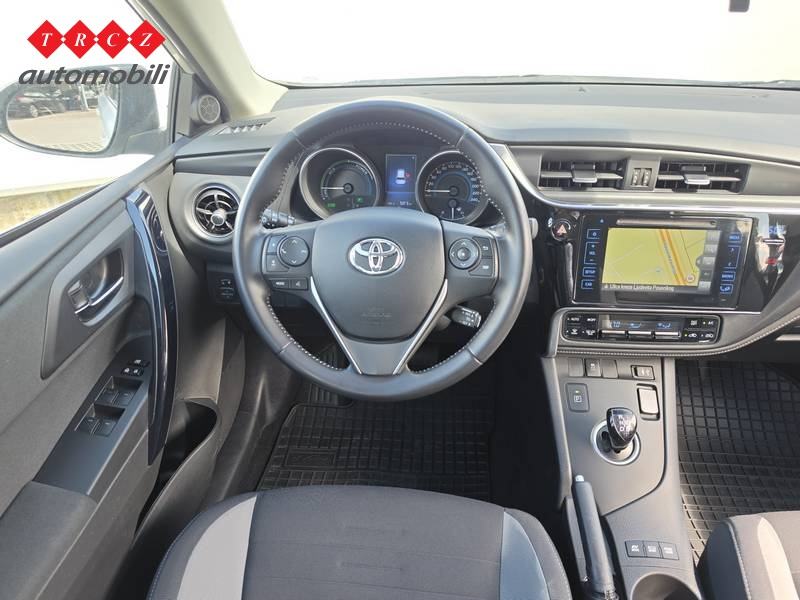 TOYOTA AURIS 1.8 Hybrid Active+LPG, fotografija 9