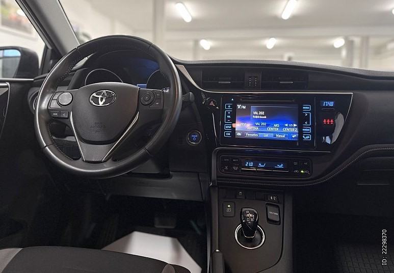 Toyota Auris 1,8 VVT-i Style, fotografija 5