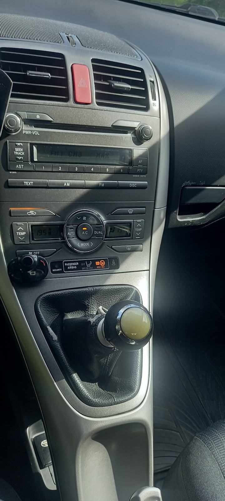 Toyota Auris 2,0 D4-D, fotografija 8