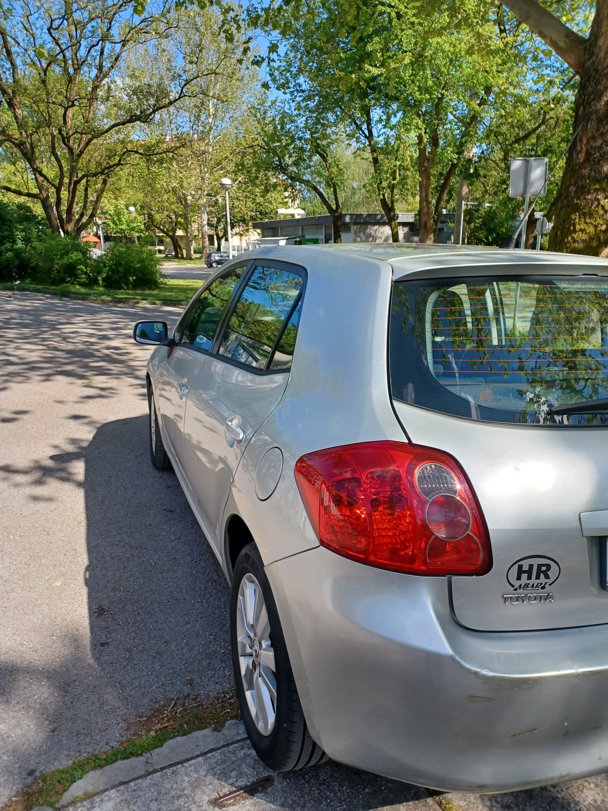 Toyota Auris 2,0 D4-D Sol, fotografija 5
