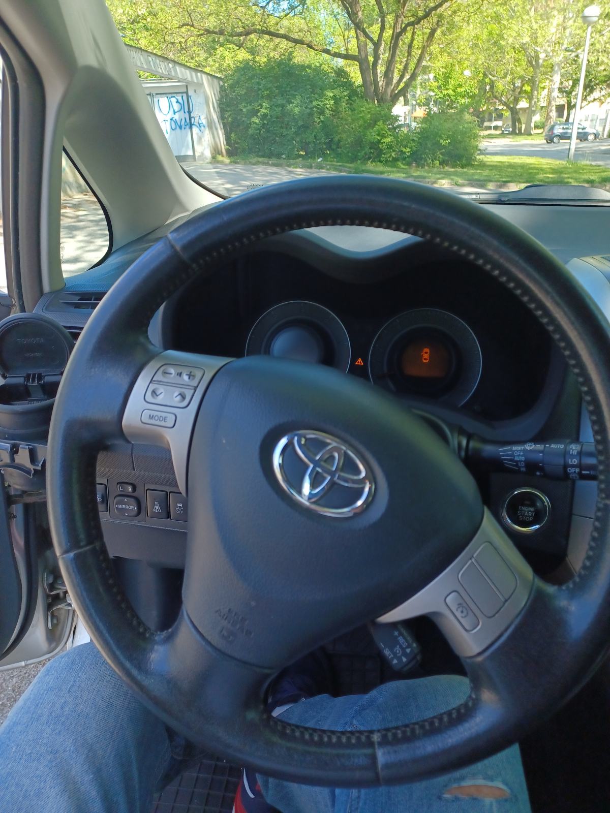 Toyota Auris 2,0 D4-D Sol, fotografija 8