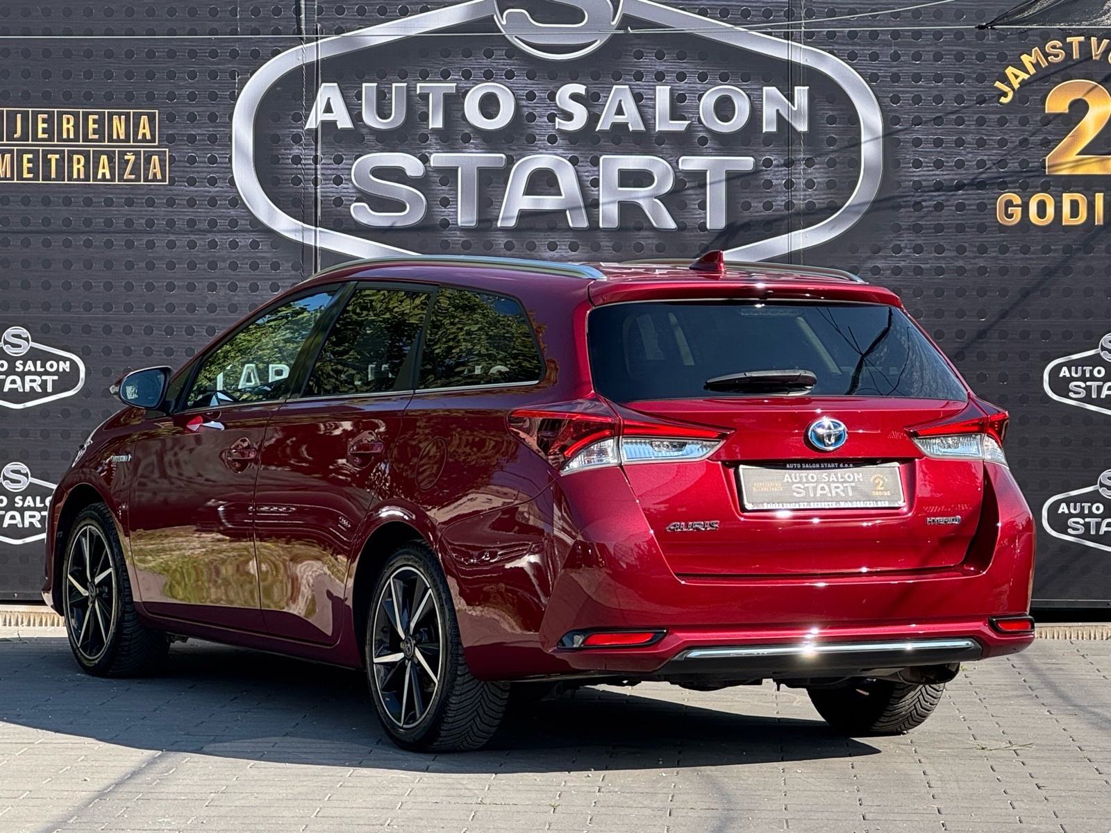 Toyota Auris 1,8 VVT-i HYBRID AUTOMATIK / KAMERA / NAVI / JAMSTVO, fotografija 6