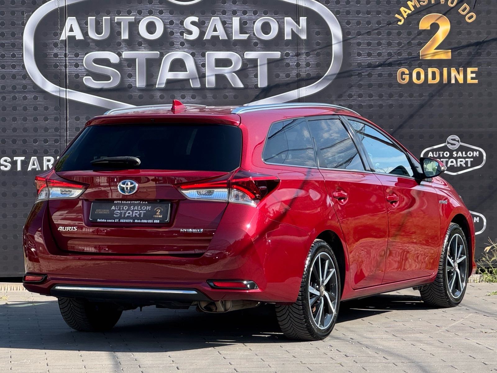 Toyota Auris 1,8 VVT-i HYBRID AUTOMATIK / KAMERA / NAVI / JAMSTVO, fotografija 5