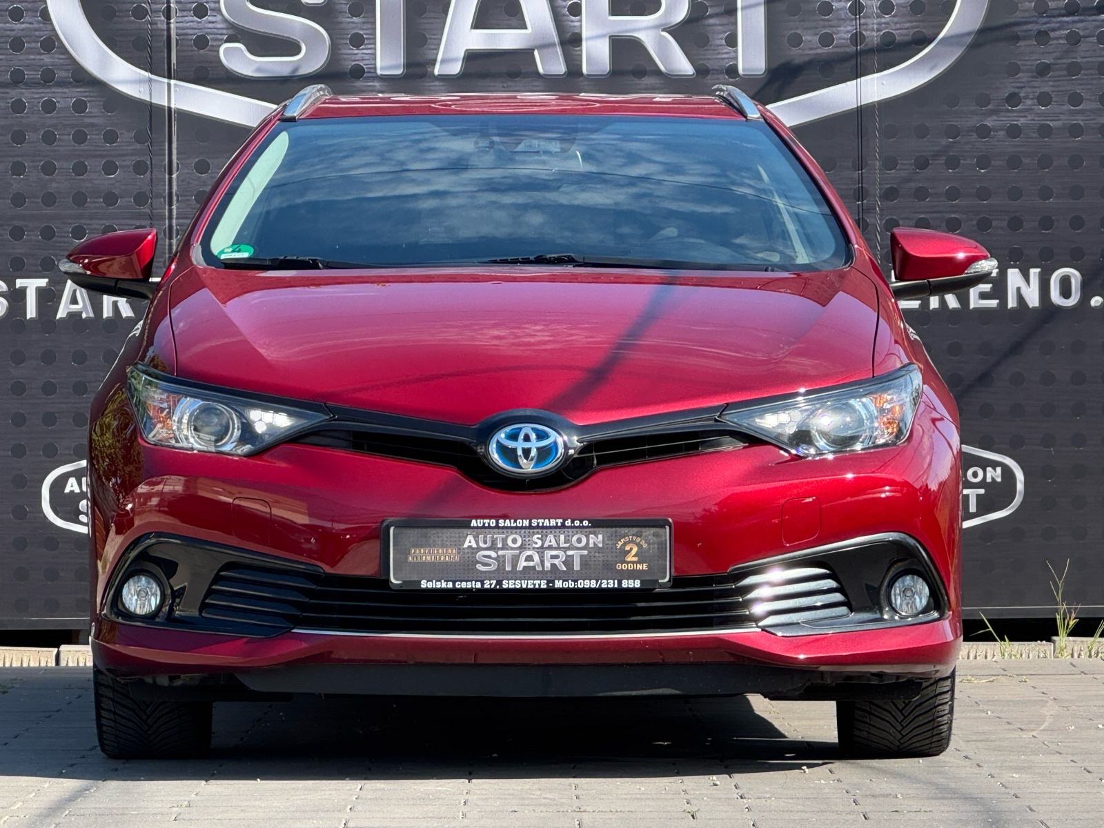 Toyota Auris 1,8 VVT-i HYBRID AUTOMATIK / KAMERA / NAVI / JAMSTVO, fotografija 2