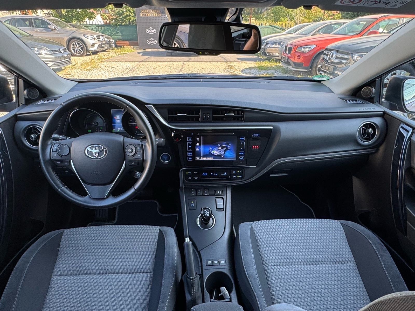 Toyota Auris 1,8 VVT-i HYBRID AUTOMATIK / KAMERA / NAVI / JAMSTVO, fotografija 12