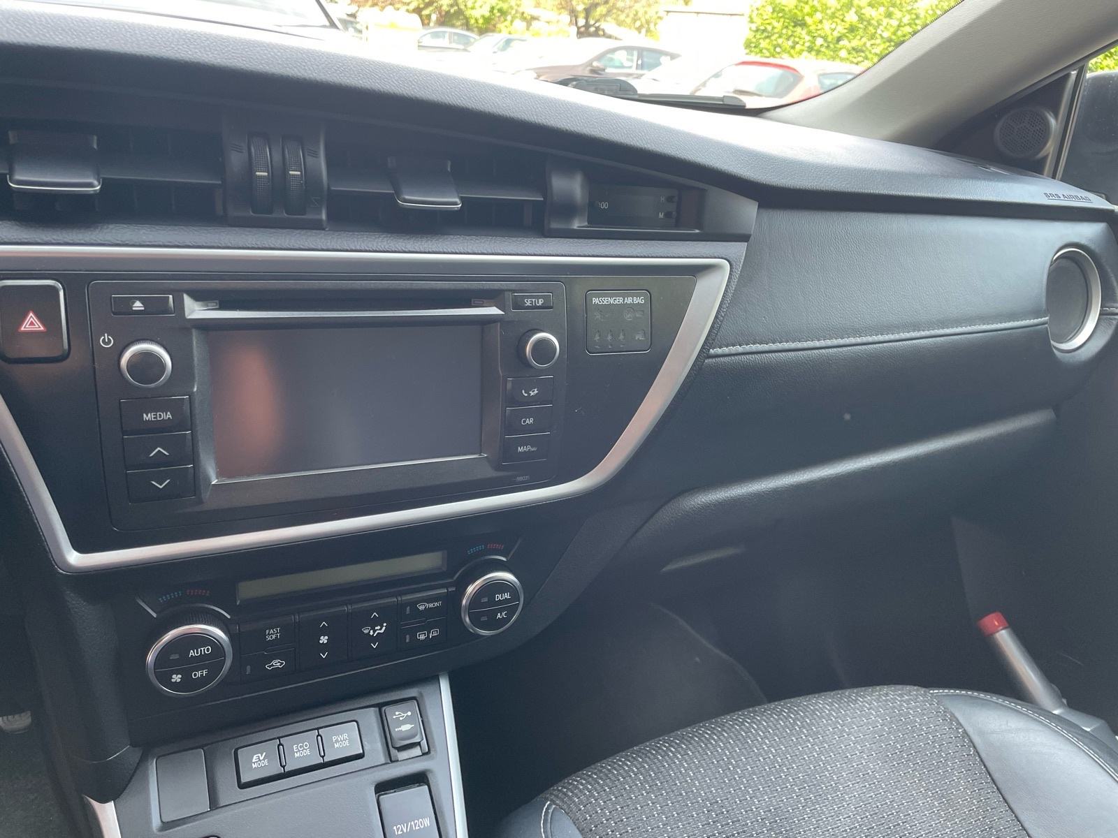 Toyota Auris karavan Auris 1.8 HSD SOL automatik, fotografija 4