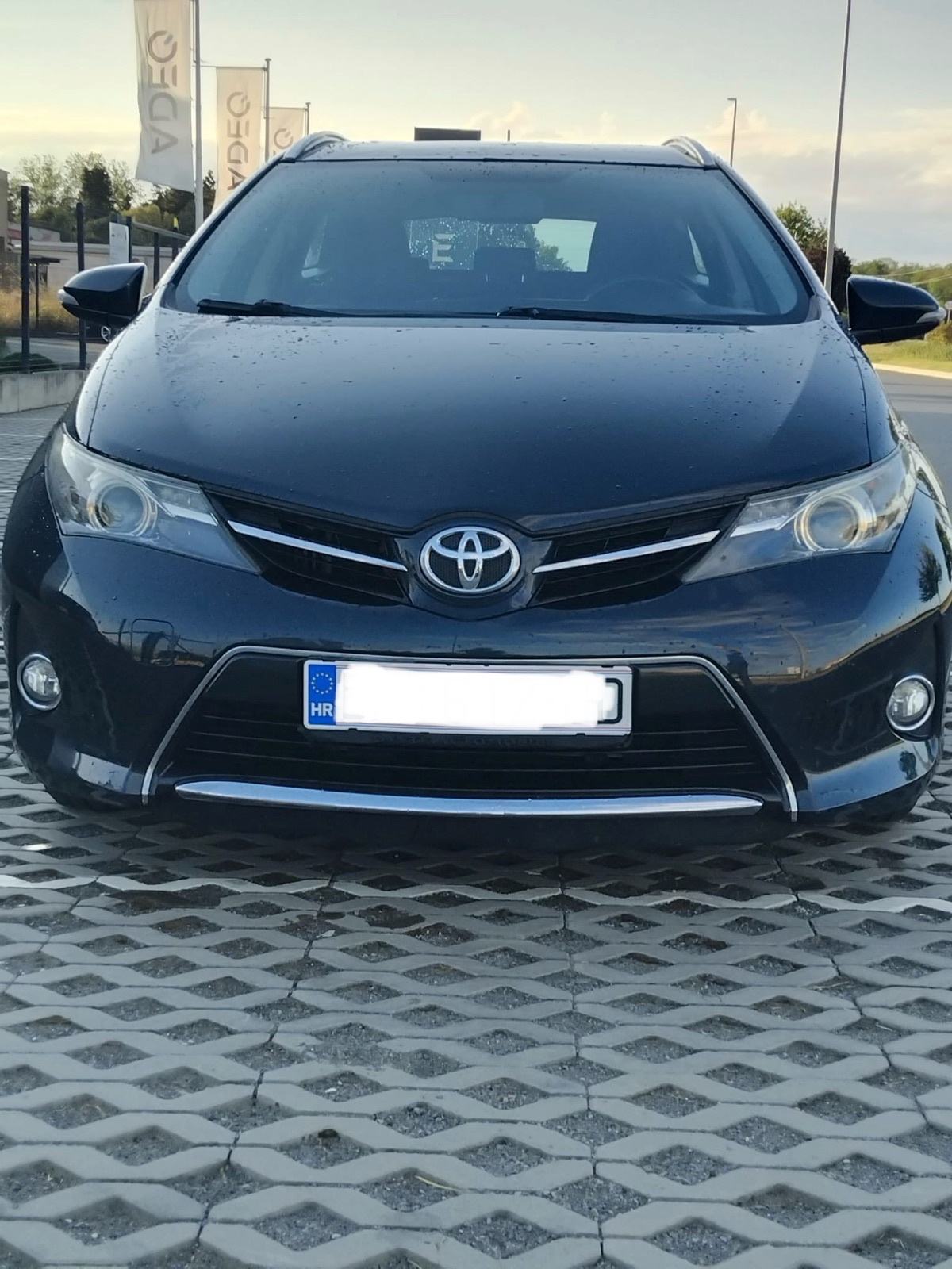 Toyota Auris karavan TS 1,4 D-4D, fotografija 1