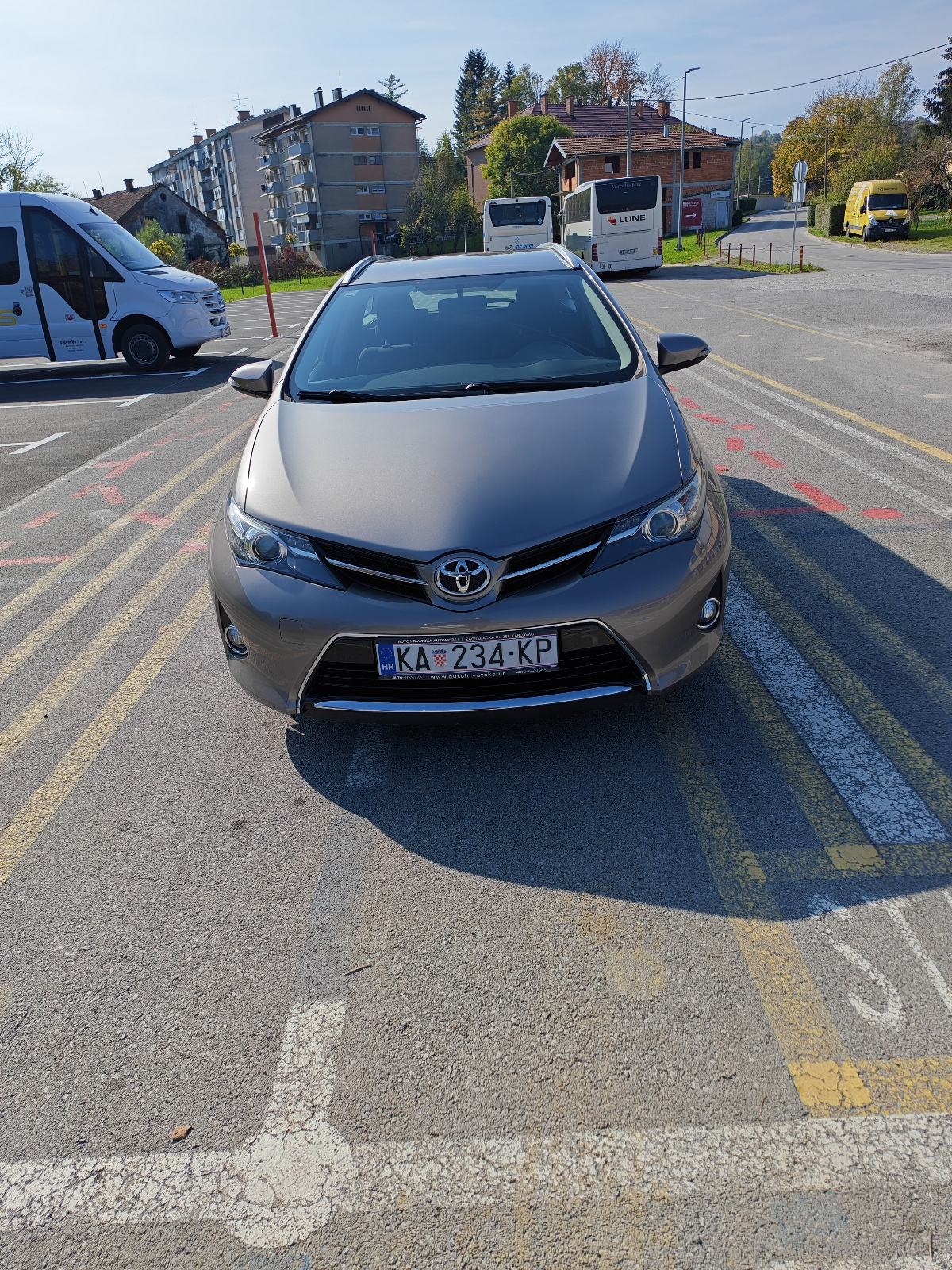 Toyota Auris karavan TS 1,4 D-4D, pogled izvana - slika 1