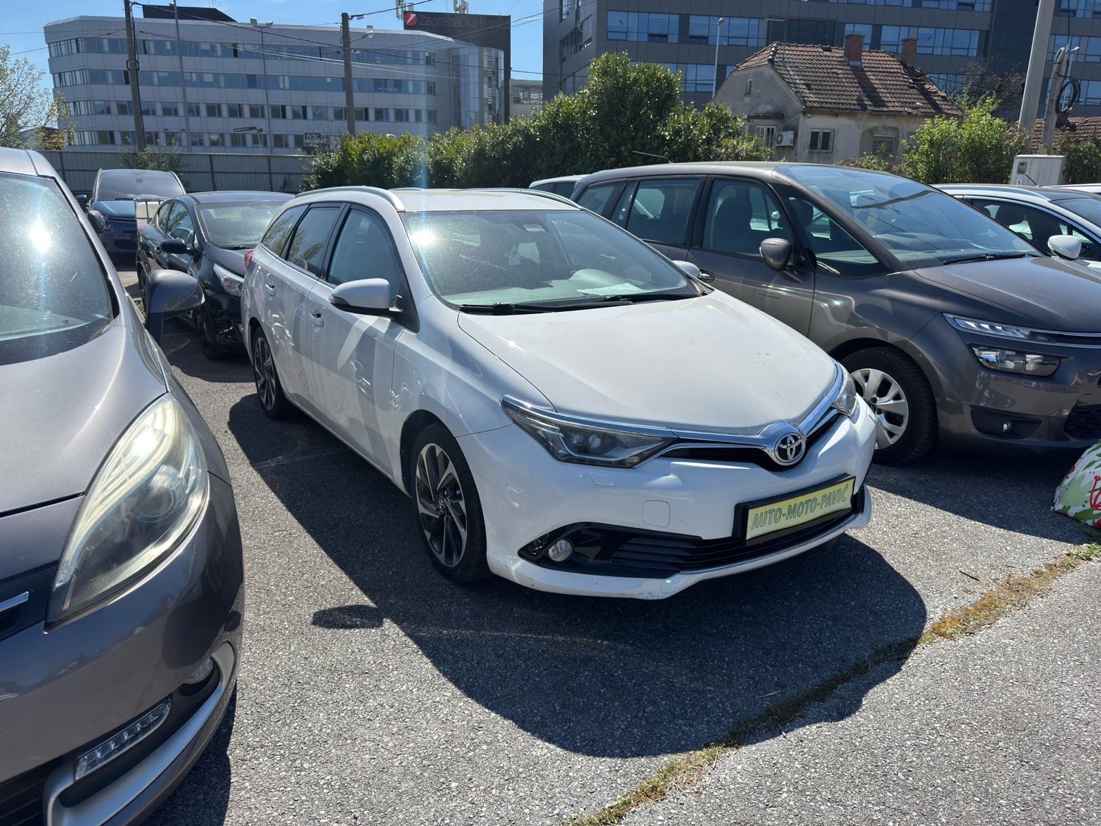 Toyota Auris karavan, pogled izvana - slika 2