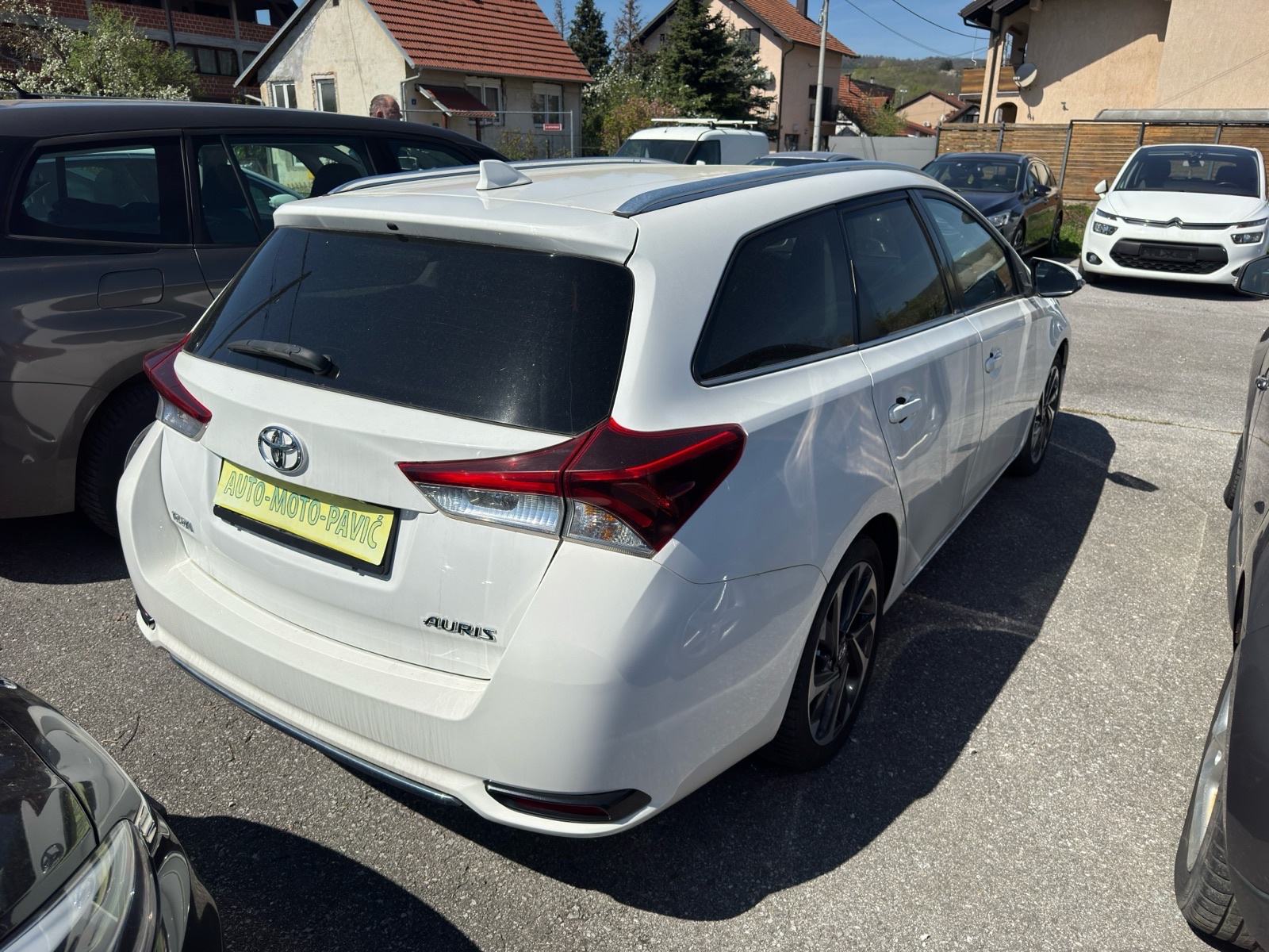 Toyota Auris karavan, fotografija 6