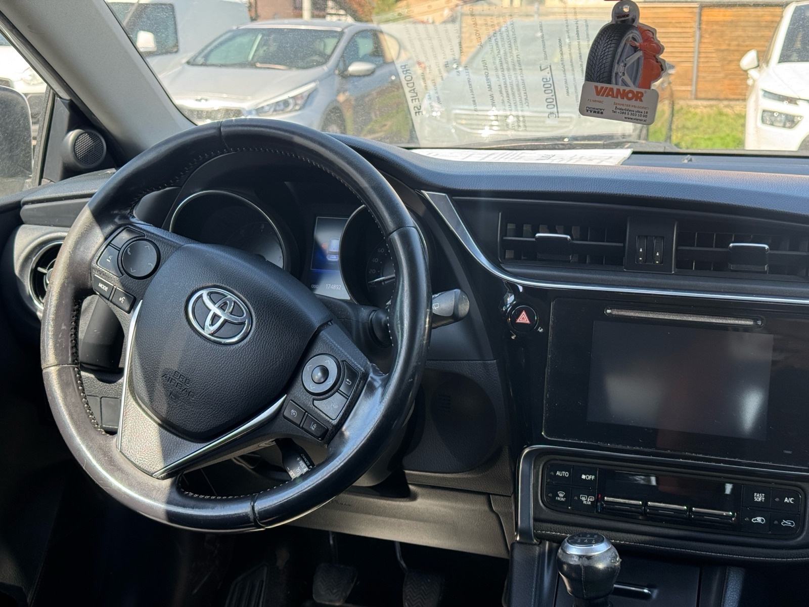 Toyota Auris karavan, fotografija 9