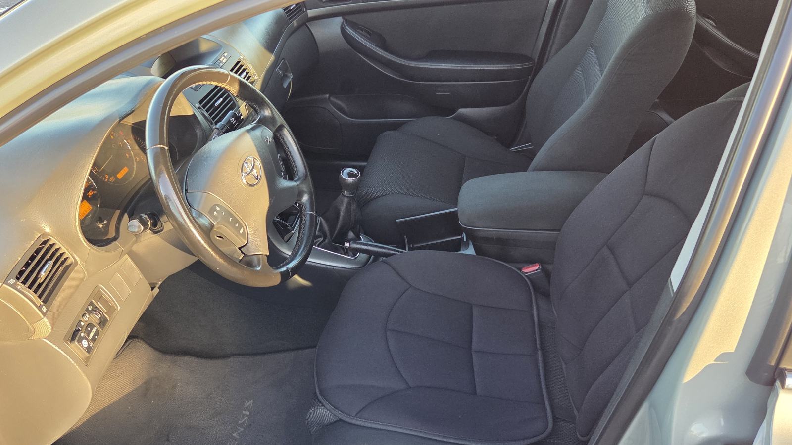 Toyota Avensis 1,8 VVT-i atestiran plin 386 tkm klima, fotografija 13