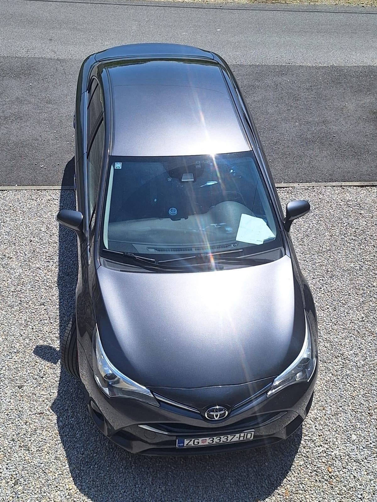 Toyota Avensis 2,0 D-4D Executive, fotografija 6