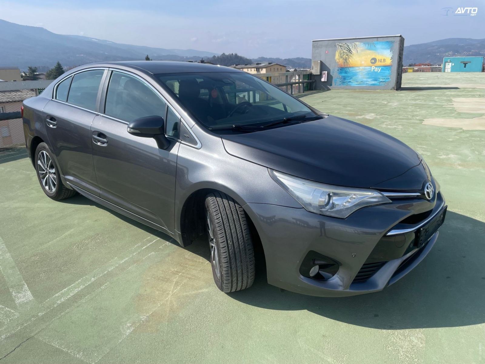 Toyota Avensis 2.0 D-4D Luna XSENON.NAVI.2XPDC., fotografija 3