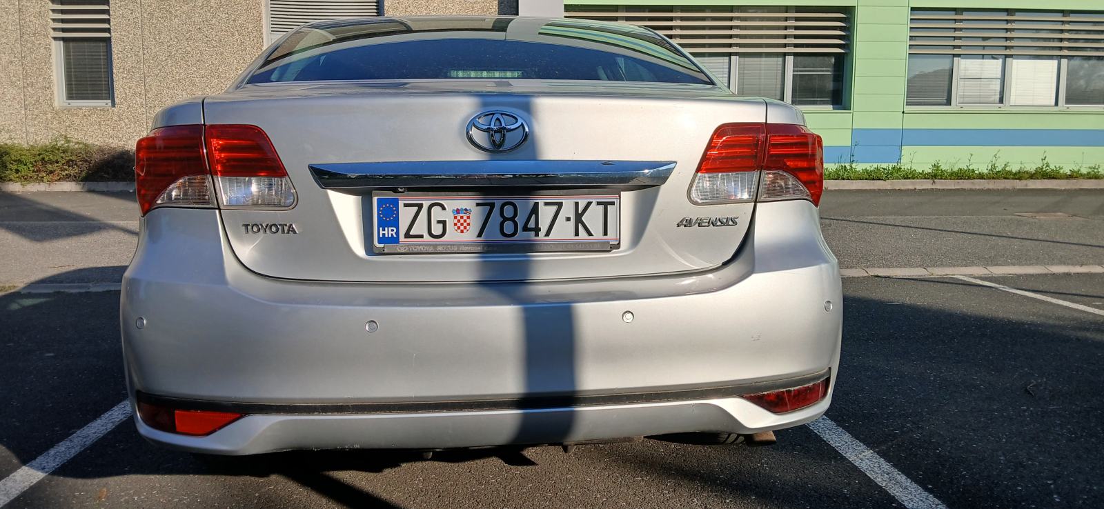 Toyota Avensis 2.0 D-4D Redizajn, HR auto164tkm • Reg. 4/2027. • 8200€, fotografija 6