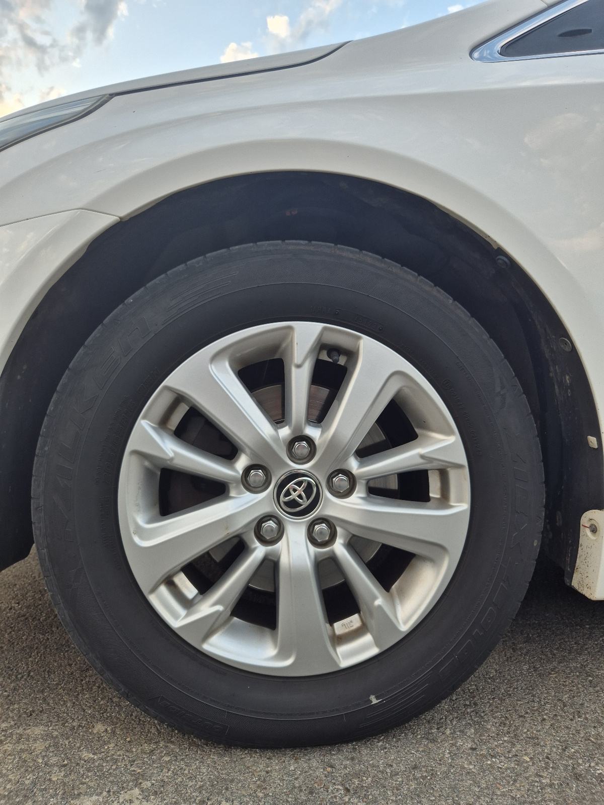 Toyota Avensis 2,0 D-4D, fotografija 9