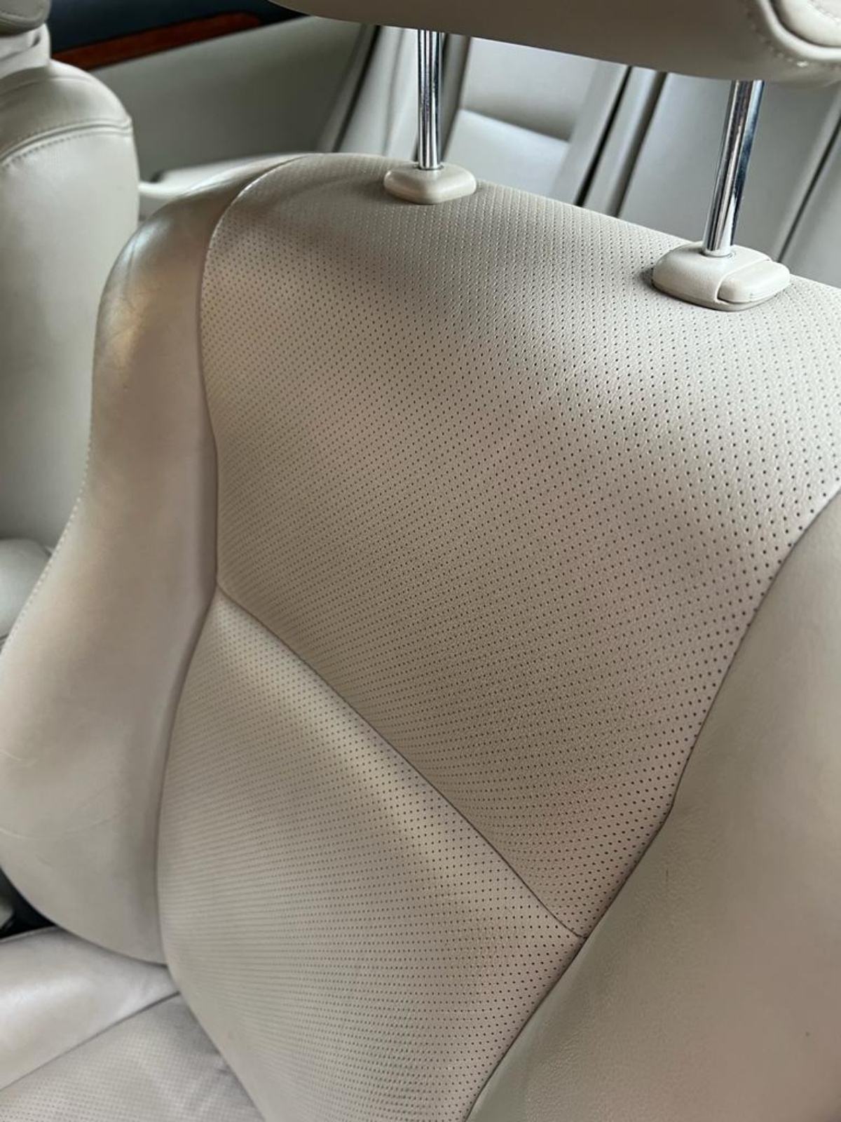 Toyota Avensis 2,0, fotografija 5