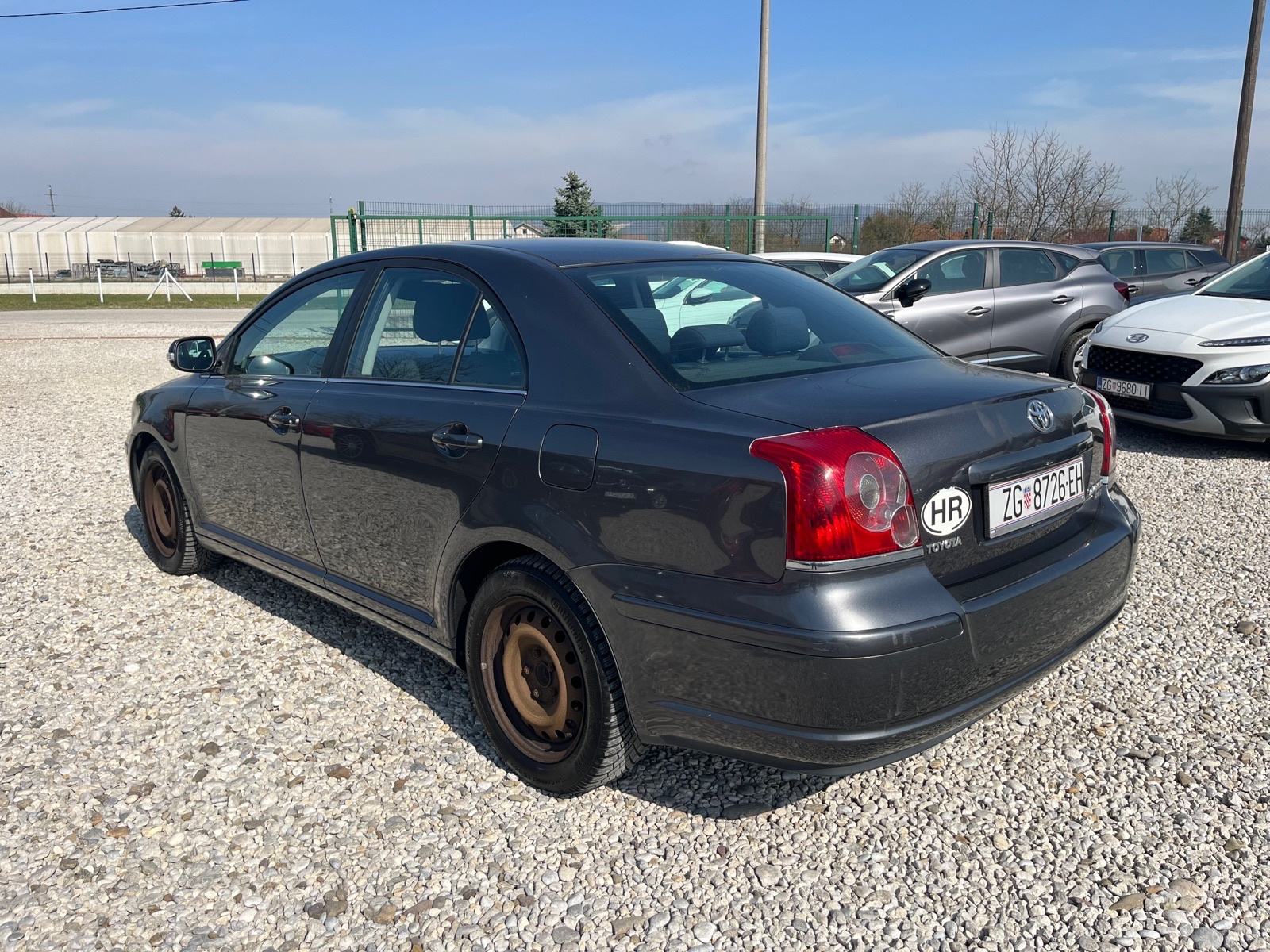 Toyota Avensis 2,2 D-4D, fotografija 2