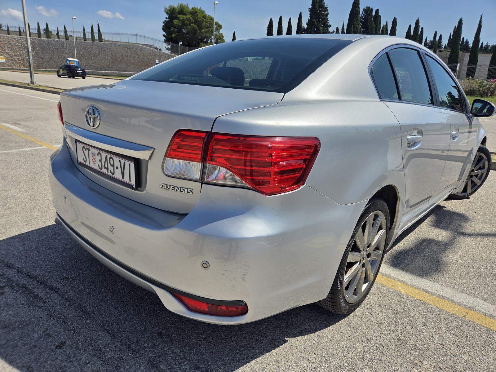 Toyota Avensis 2,2 D-4D Sol, reg 06/27, fotografija 3