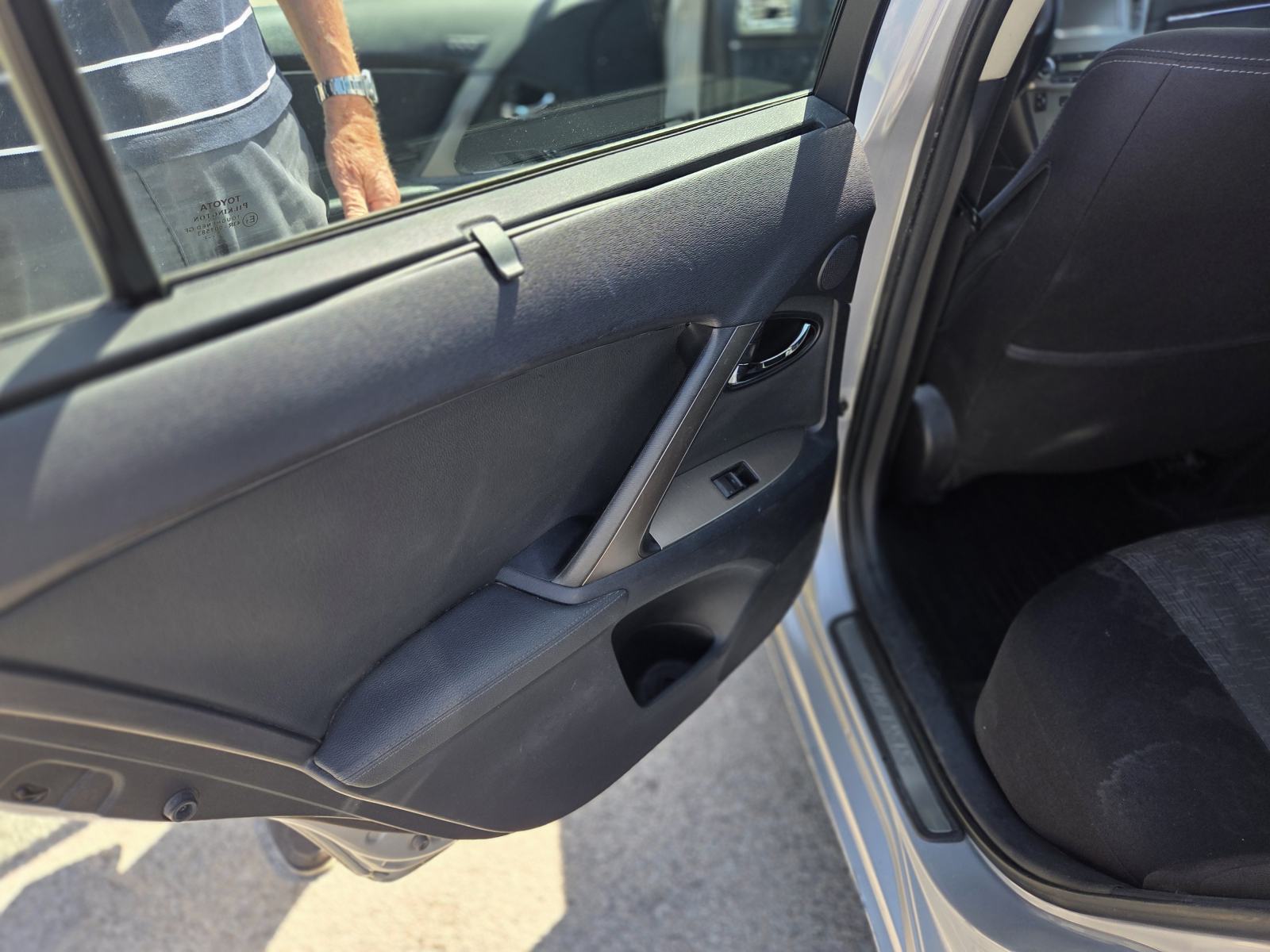 Toyota Avensis 2,2 D-4D Sol, reg 06/27, fotografija 7