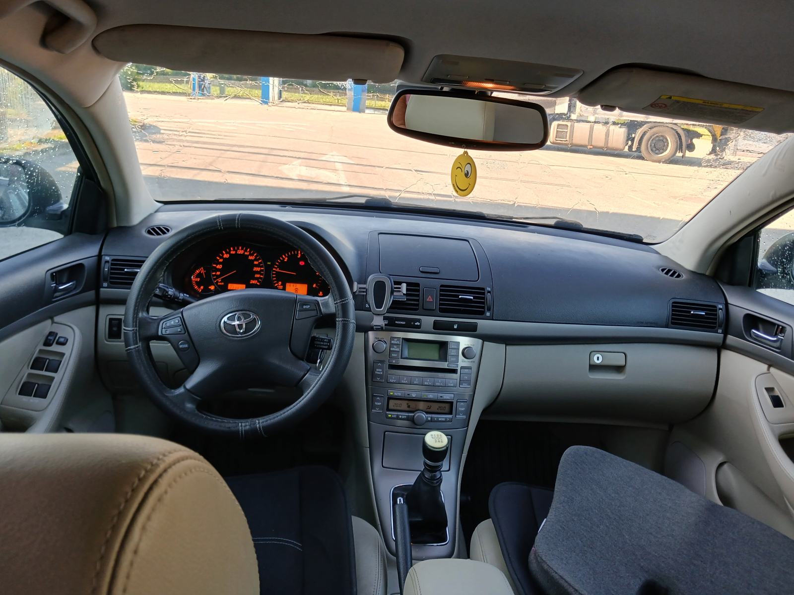 Toyota Avensis 2,2 D-4D Sol, fotografija 9
