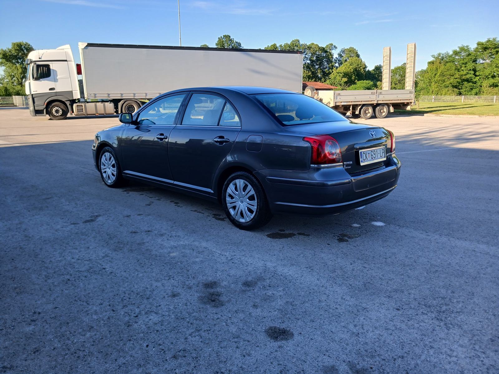 Toyota Avensis 2,2 D-4D Sol, fotografija 3