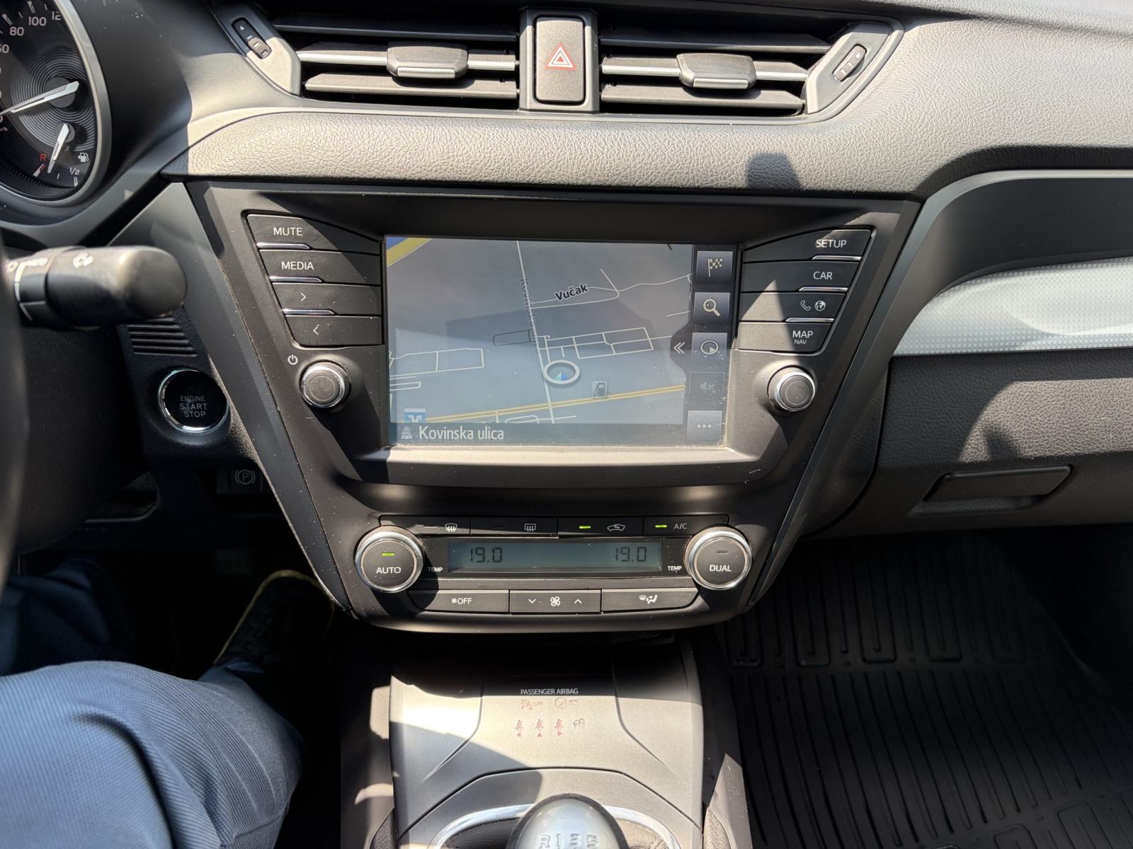TOYOTA AVENSIS LUNA 2,0 D-4D 145, fotografija 11