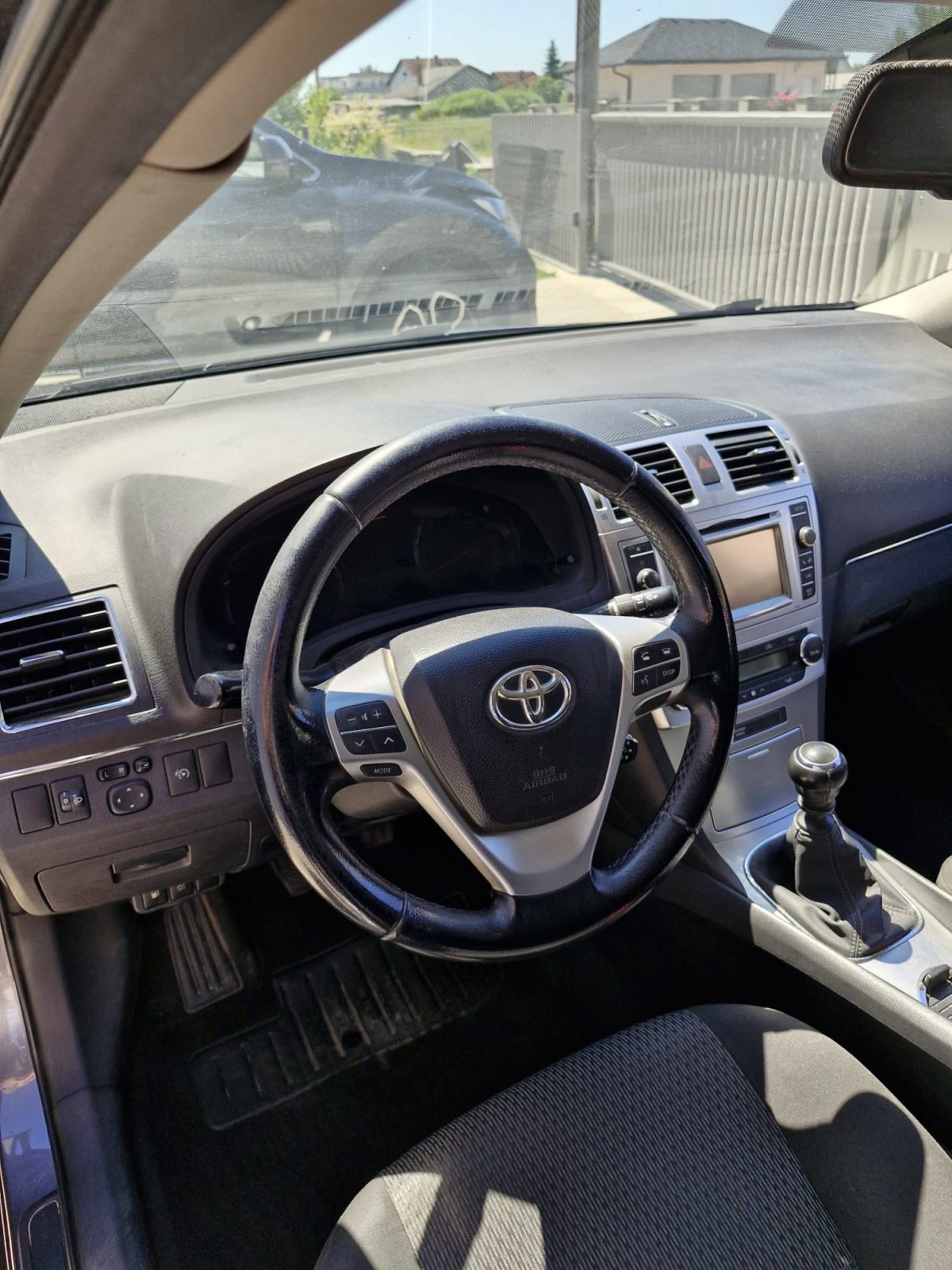 Toyota Avensis Wagon 2,0 D-4D, fotografija 6