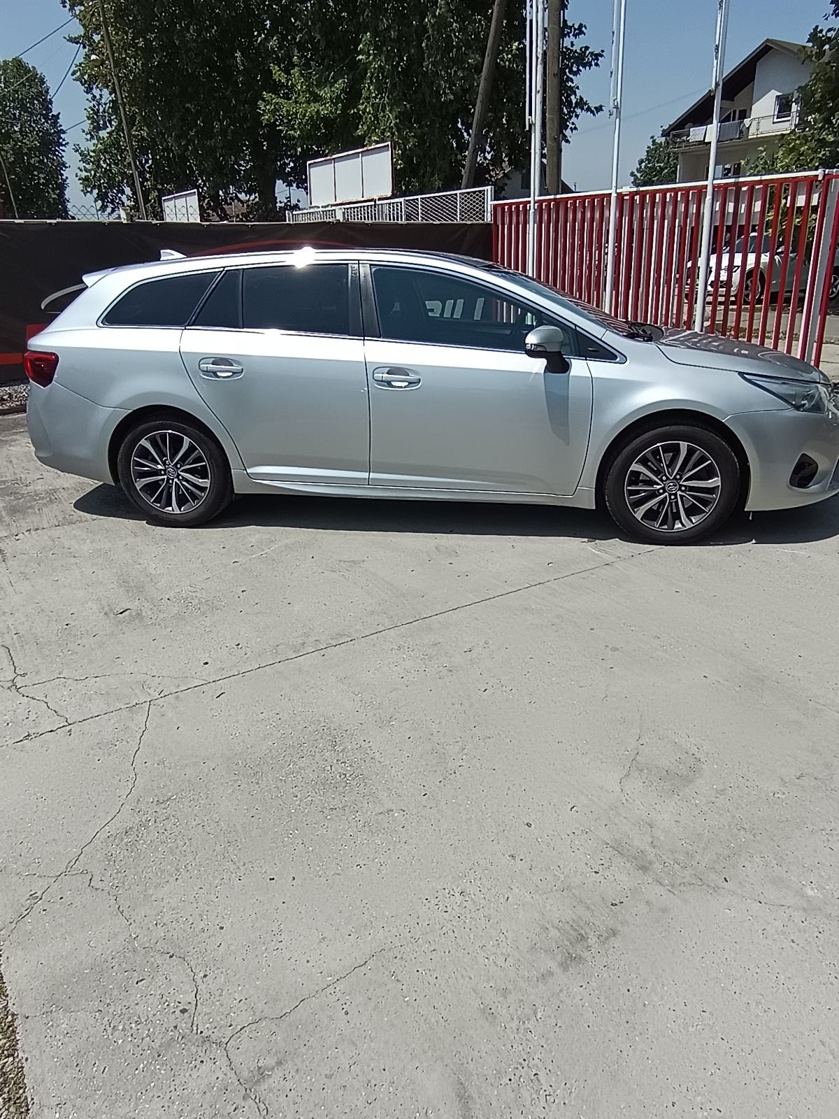 Toyota Avensis Wagon 2,0 D-4D Sol inf. 0912806377, fotografija 2