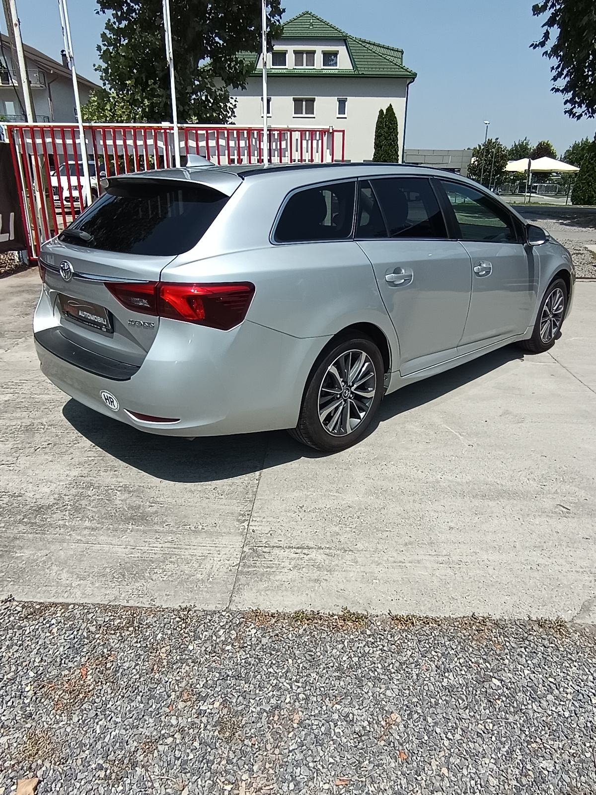 Toyota Avensis Wagon 2,0 D-4D Sol inf. 0912806377, fotografija 5