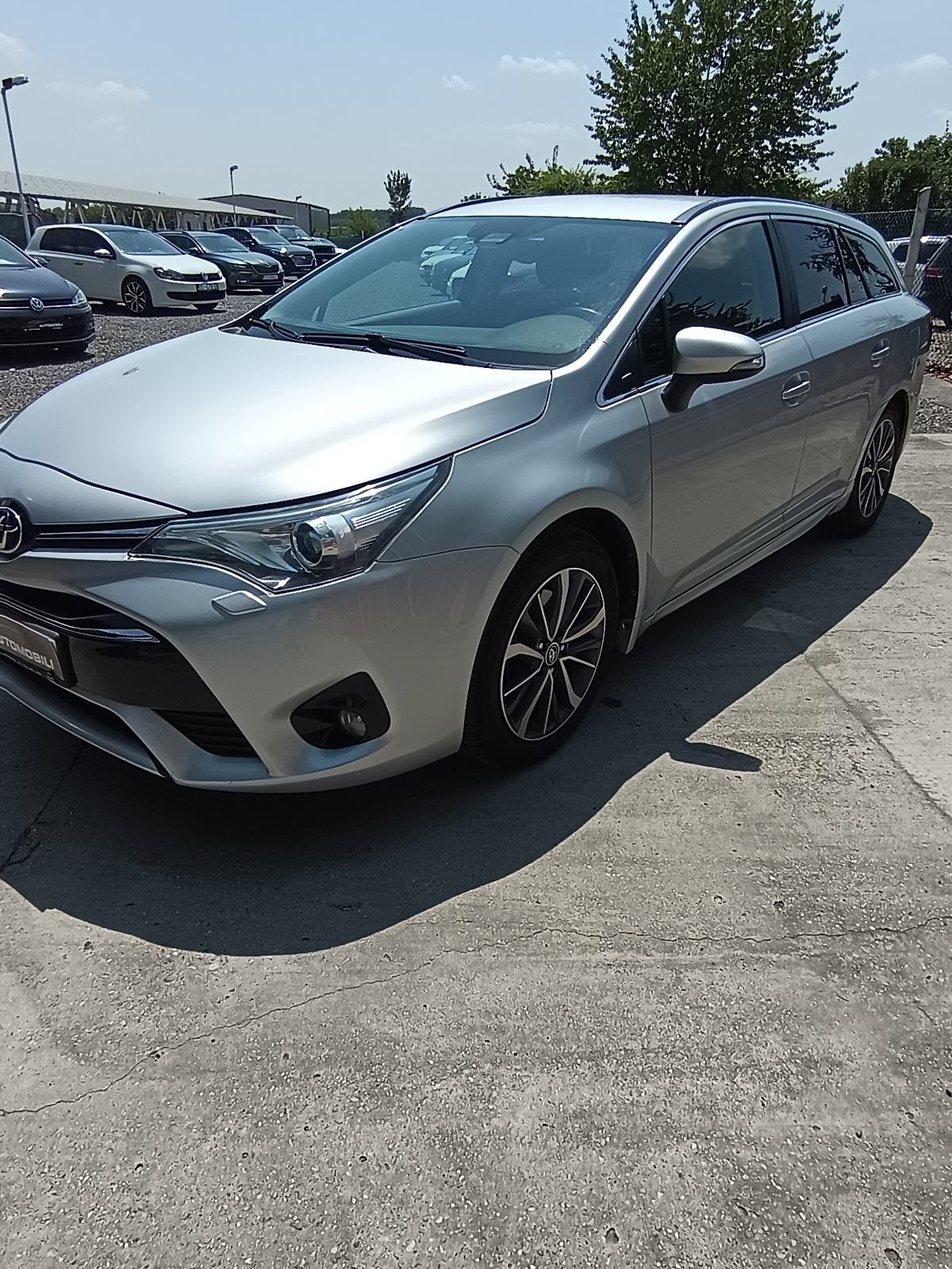 Toyota Avensis Wagon 2,0 D-4D Sol inf. 0912806377, fotografija 6