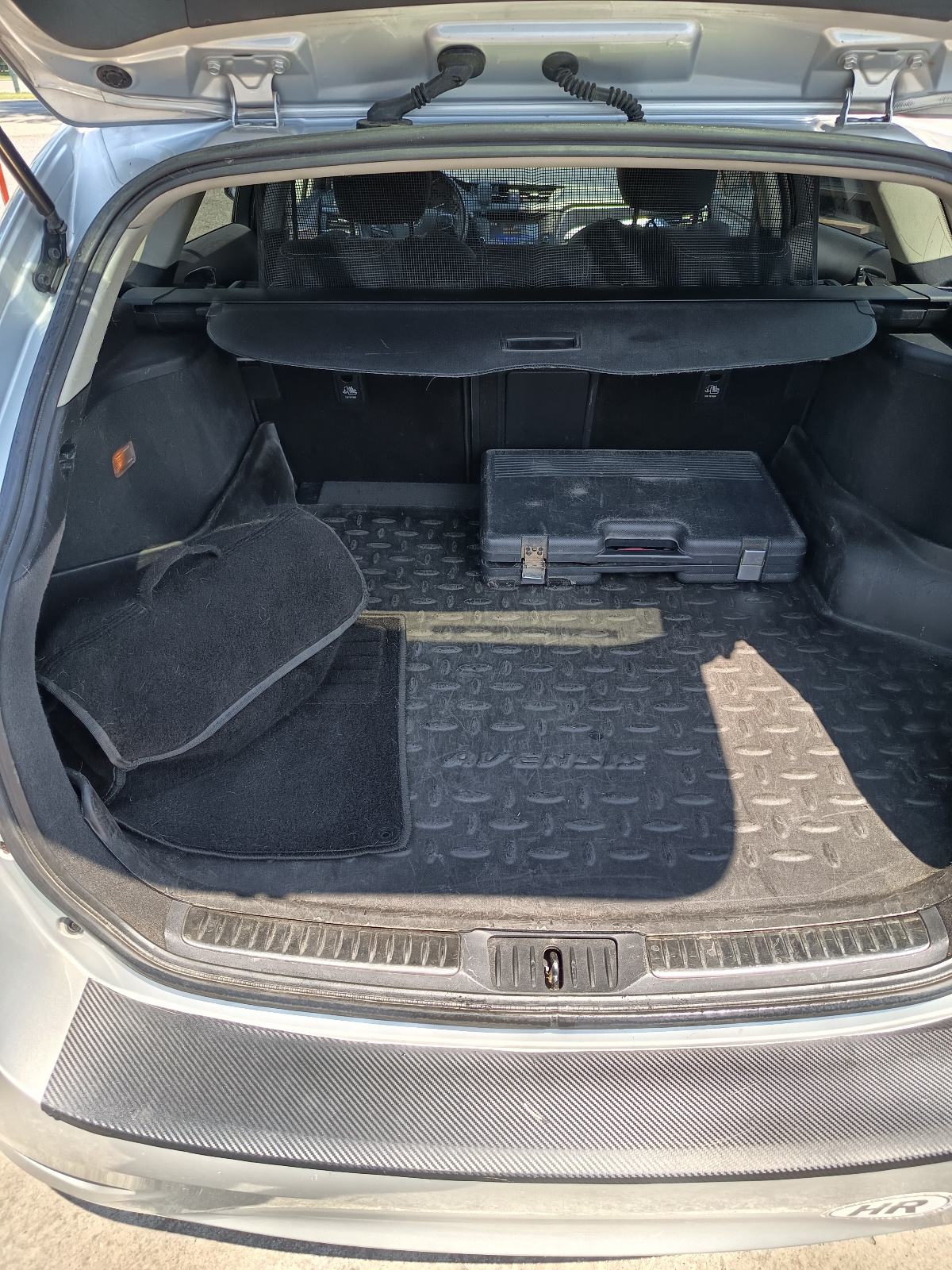 Toyota Avensis Wagon 2,0 D-4D Sol inf. 0912806377, fotografija 11