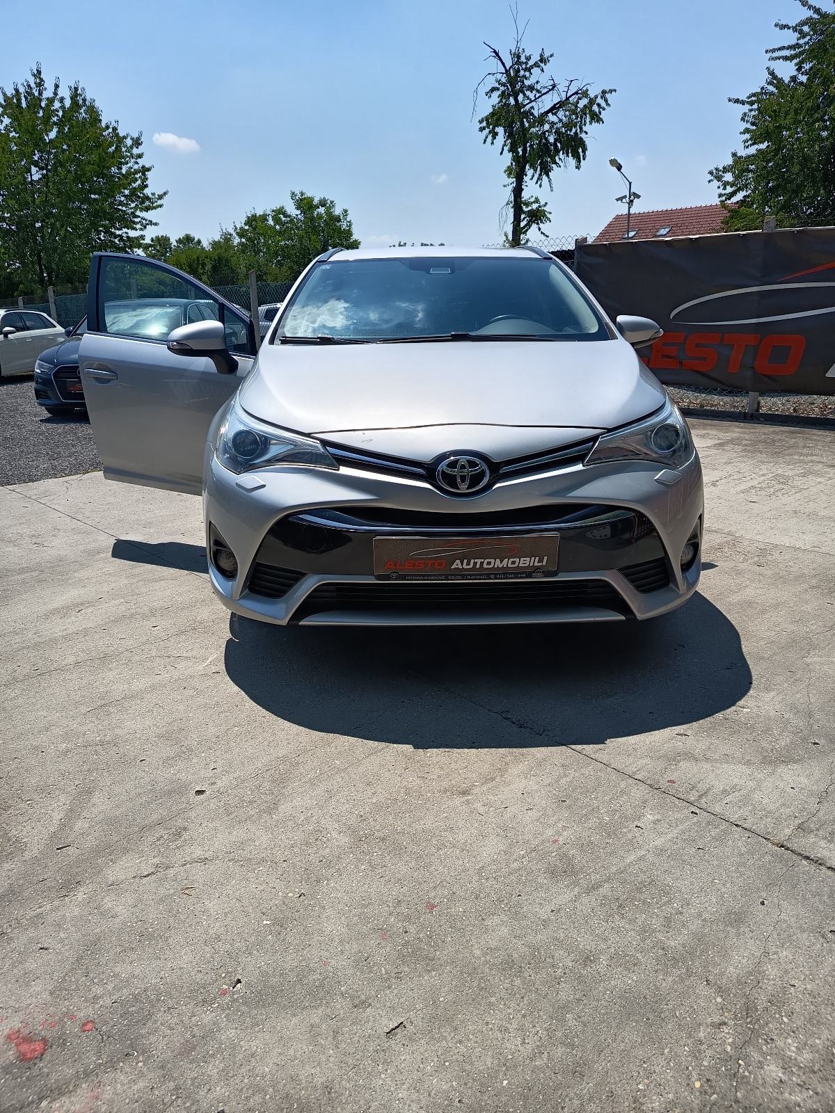 Toyota Avensis Wagon 2,0 D-4D Sol inf. 0912806377, fotografija 7