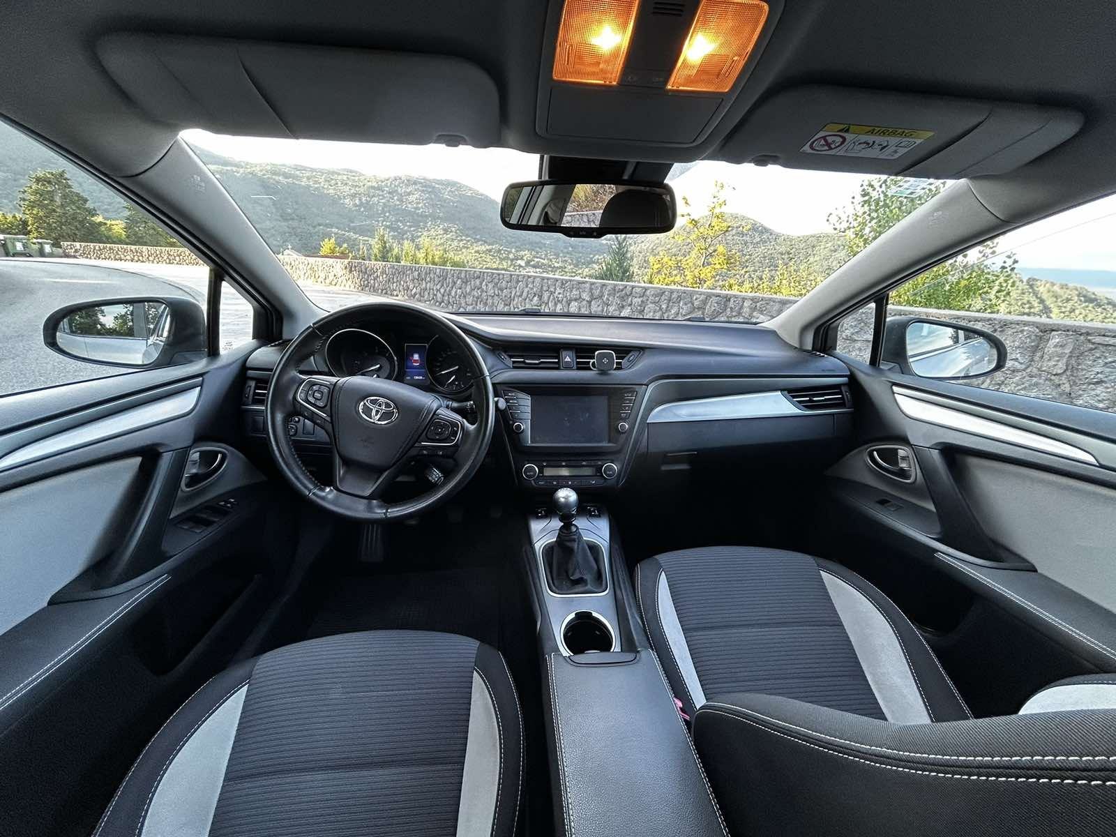 Toyota Avensis Wagon 2,0, fotografija 8