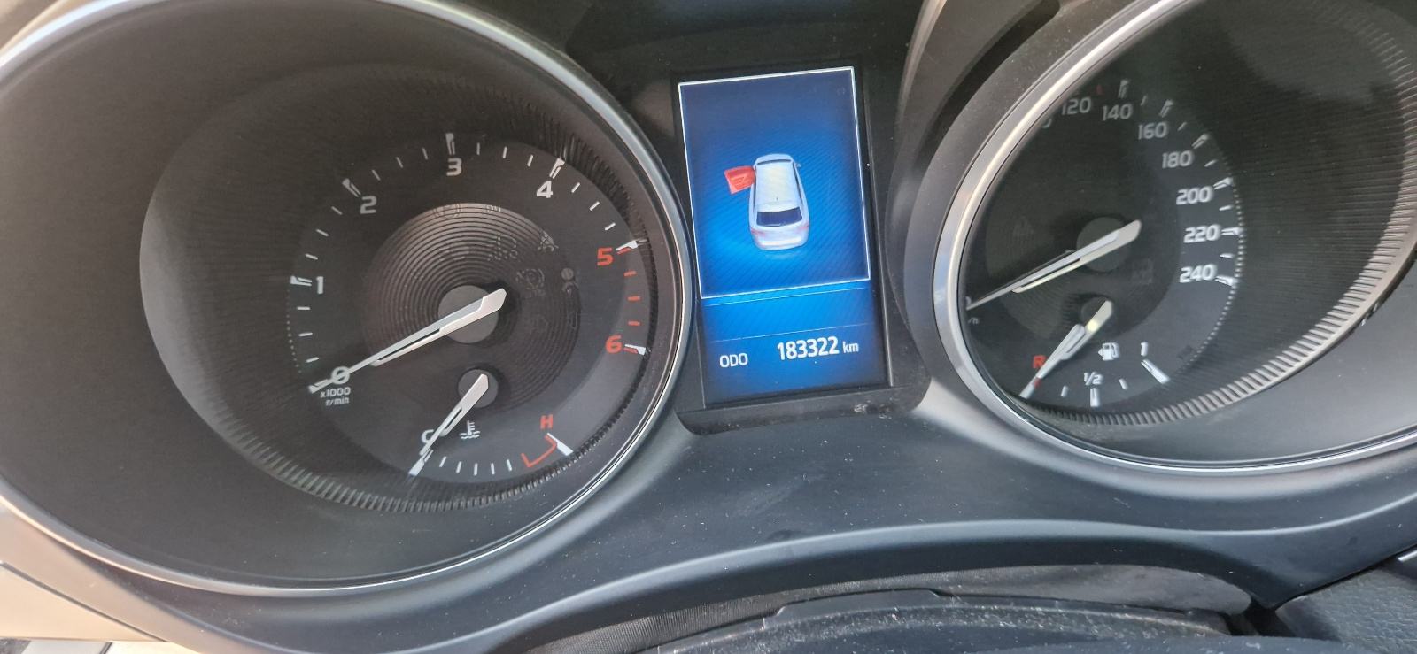 Toyota Avensis Wagon 2,0, pogled izvana - slika 5