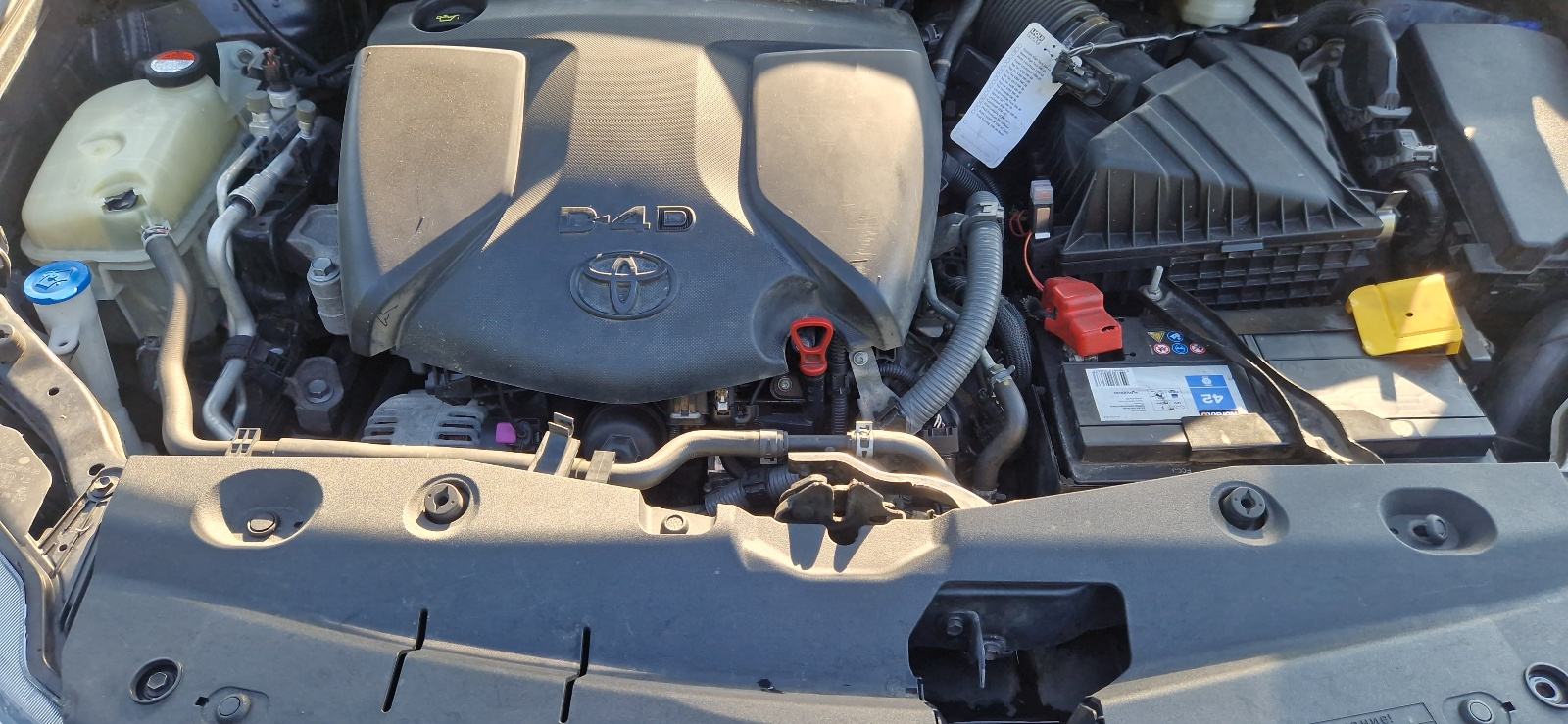 Toyota Avensis Wagon 2,0, fotografija 9