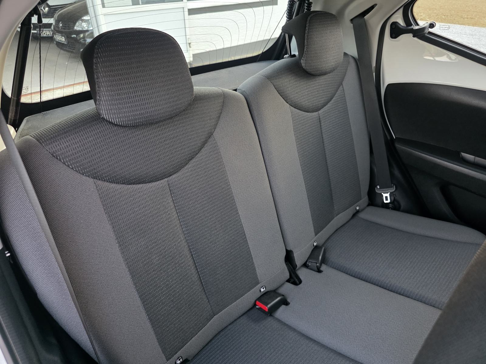 Toyota Aygo 1,0 VVT-i, X-PLAY ALLOYS, SAMO 11.000km, TVORNIČKO JAMSTVO, fotografija 14