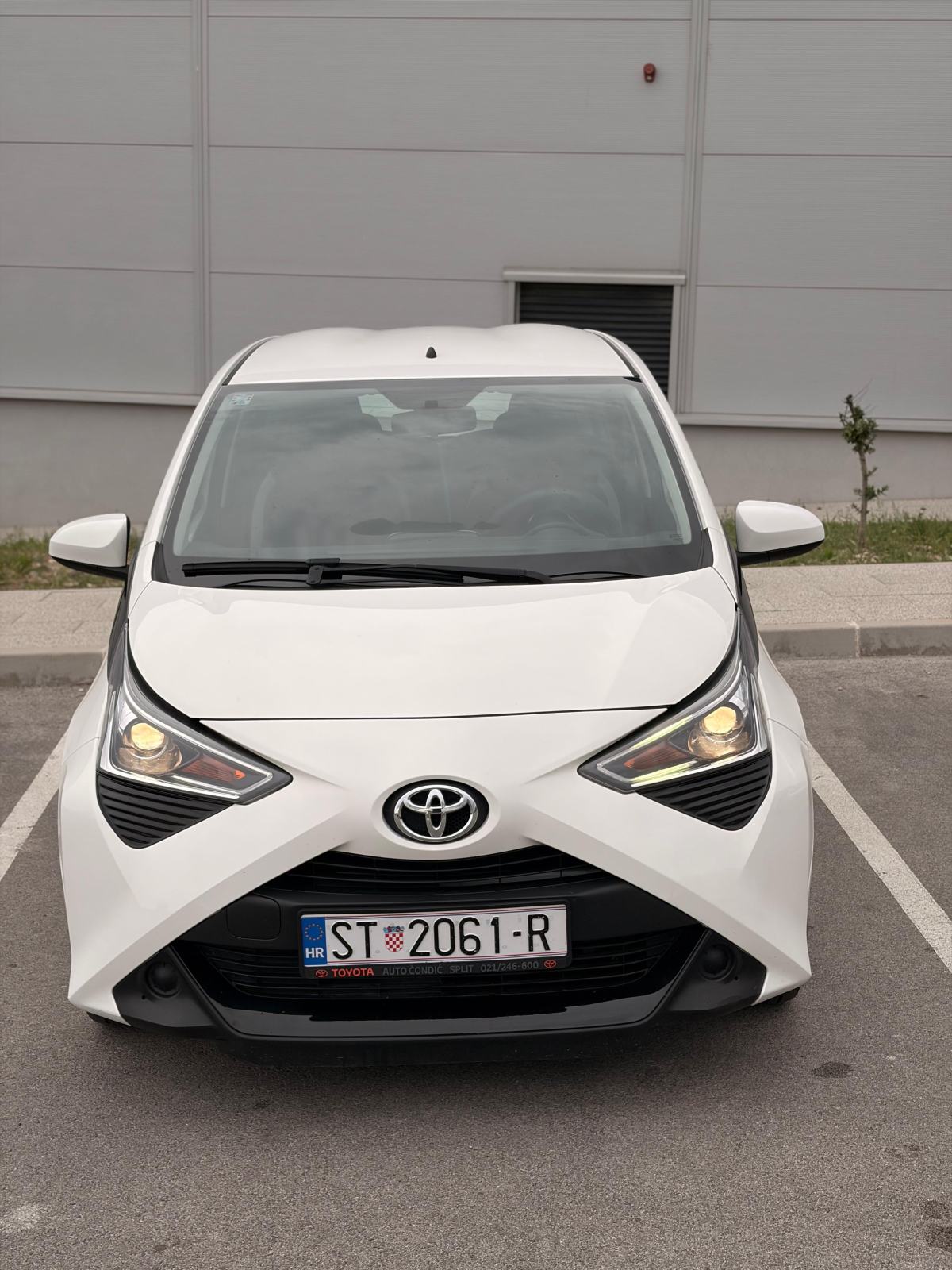 Toyota Aygo 1,0, fotografija 2