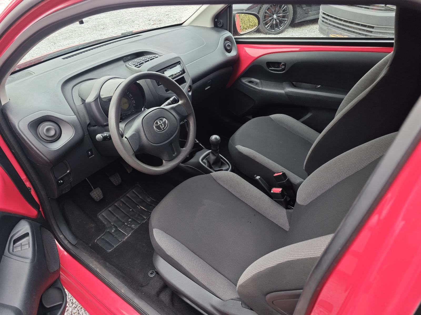 Toyota Aygo 1,0, fotografija 8