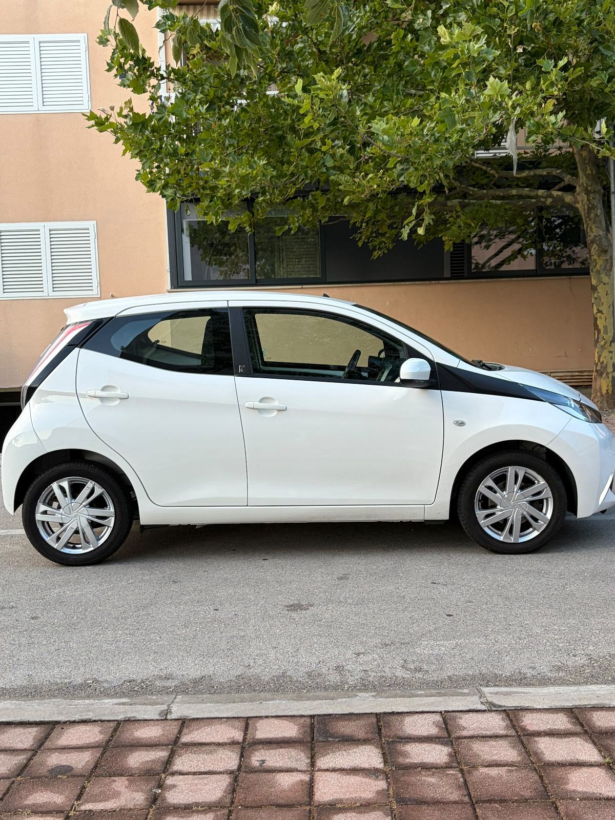Toyota Aygo 1,0, fotografija 2