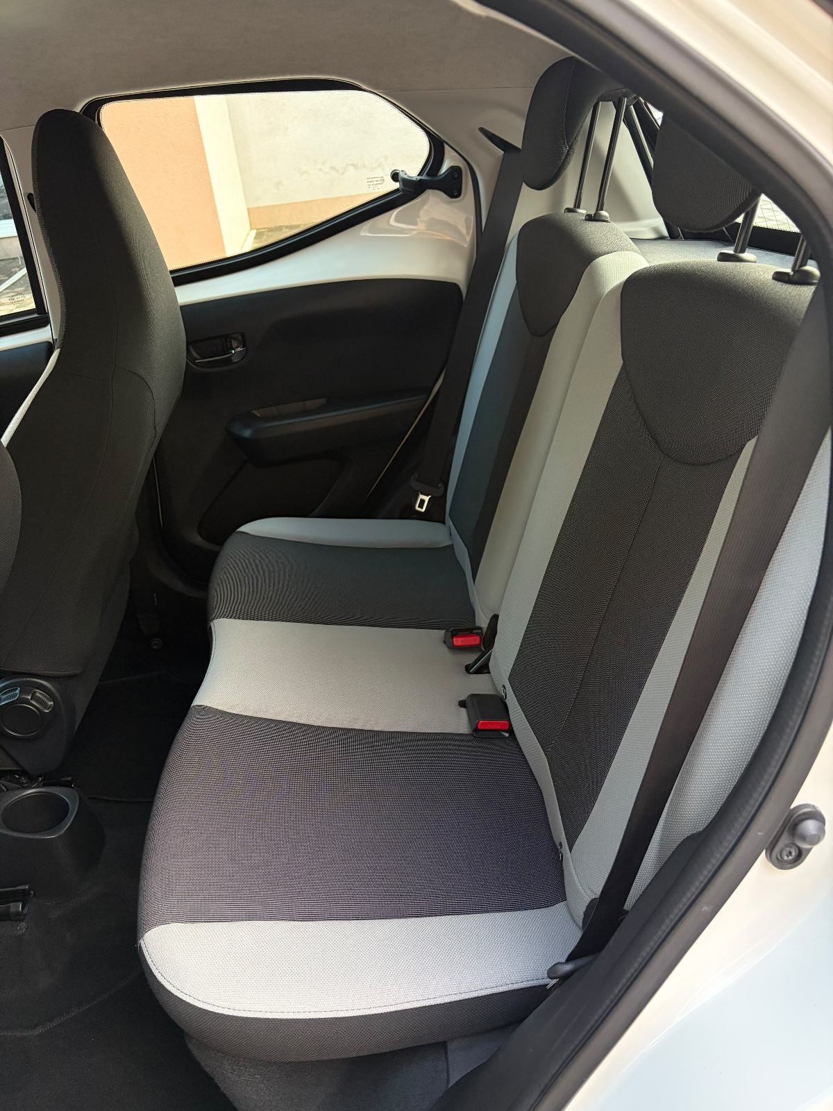 Toyota Aygo 1,0, fotografija 12