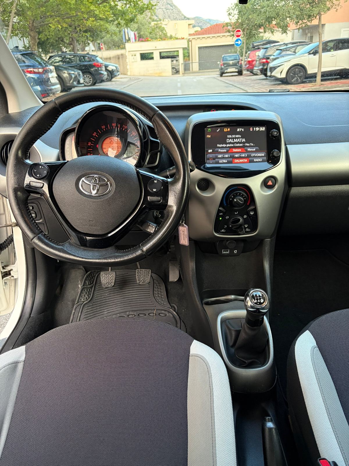 Toyota Aygo 1,0, fotografija 10