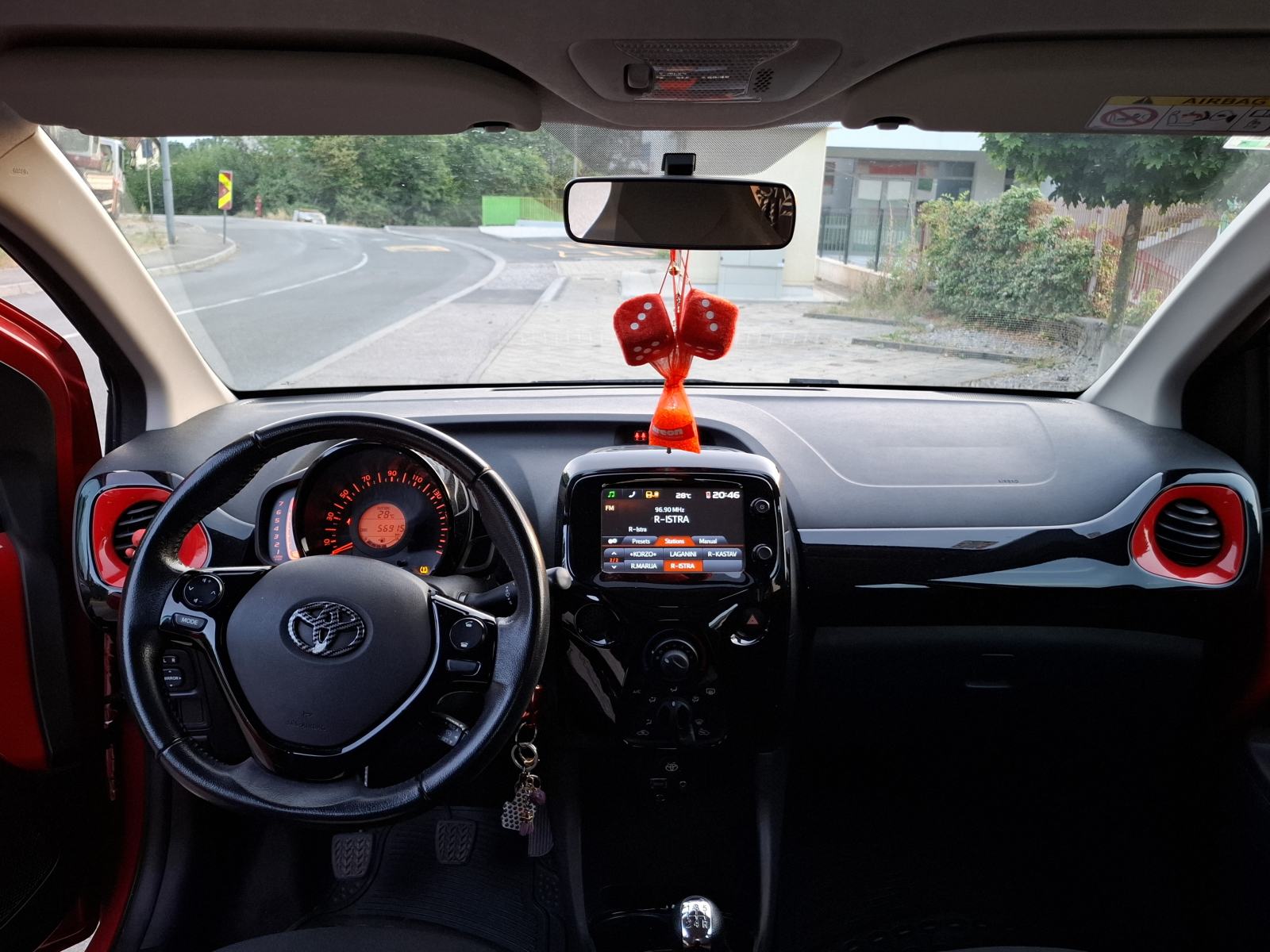 Toyota Aygo 1,0, fotografija 10