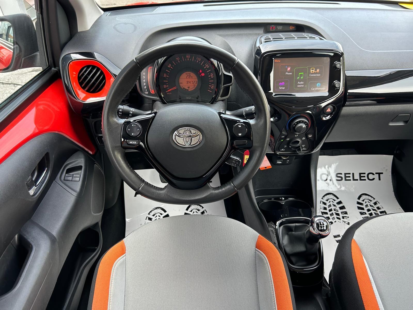Toyota Aygo 1,0 VVT-i - 90.000KM - 2014 - GARANCIJA - TOP STANJE!!, fotografija 9