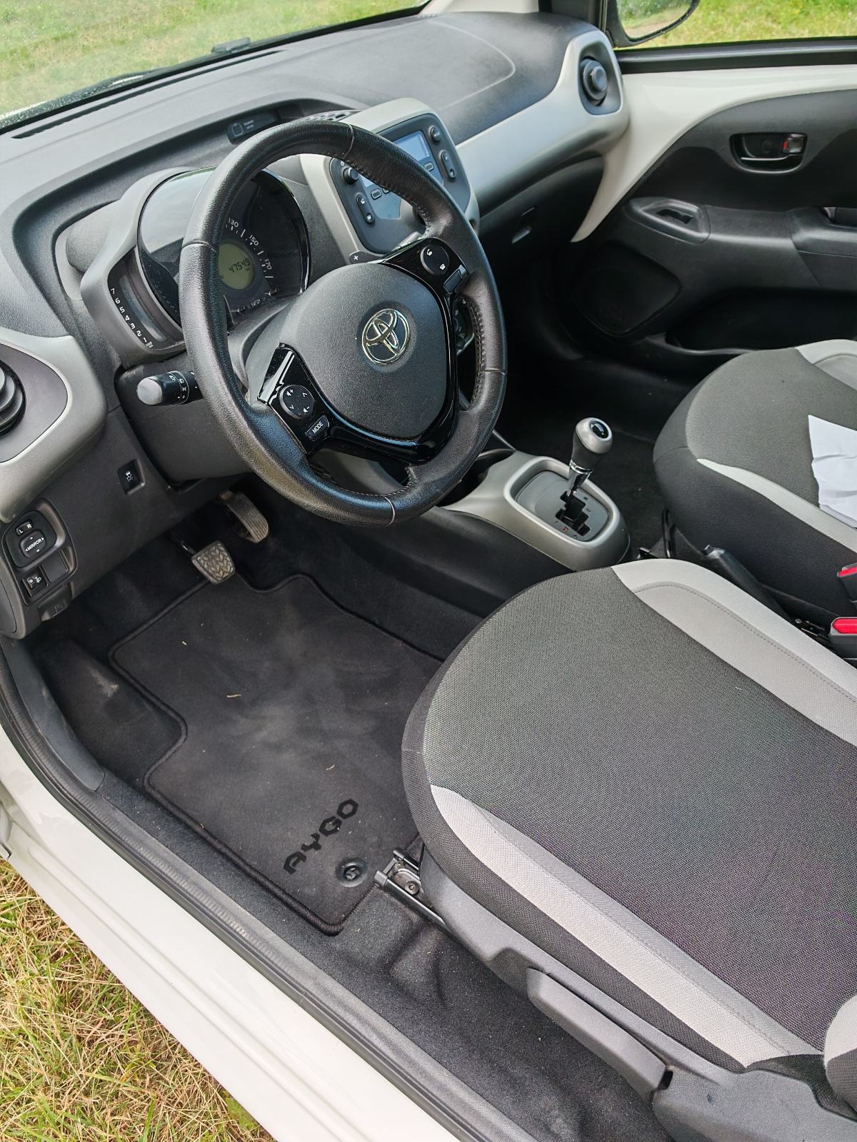 Toyota Aygo 1,0 VVT-i automatik, fotografija 7
