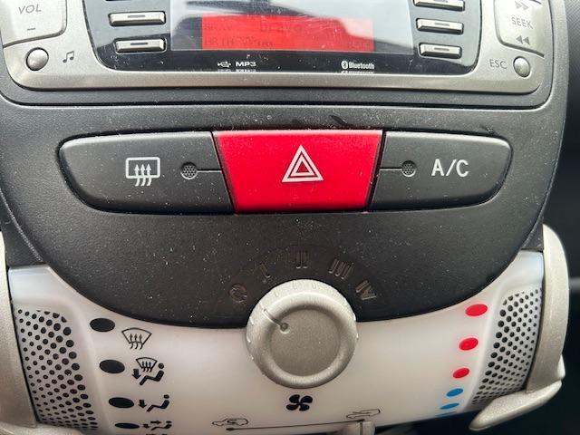 Toyota Aygo 1,0 VVT-i Cool, fotografija 16