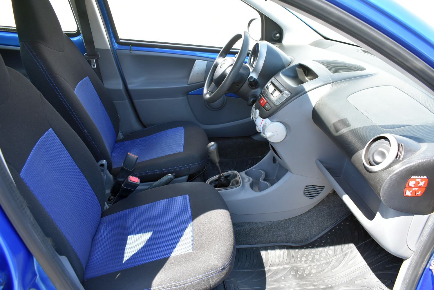 Toyota Aygo 1,0 VVT-i Cool *HR* MALO KM, KLIMA, fotografija 5