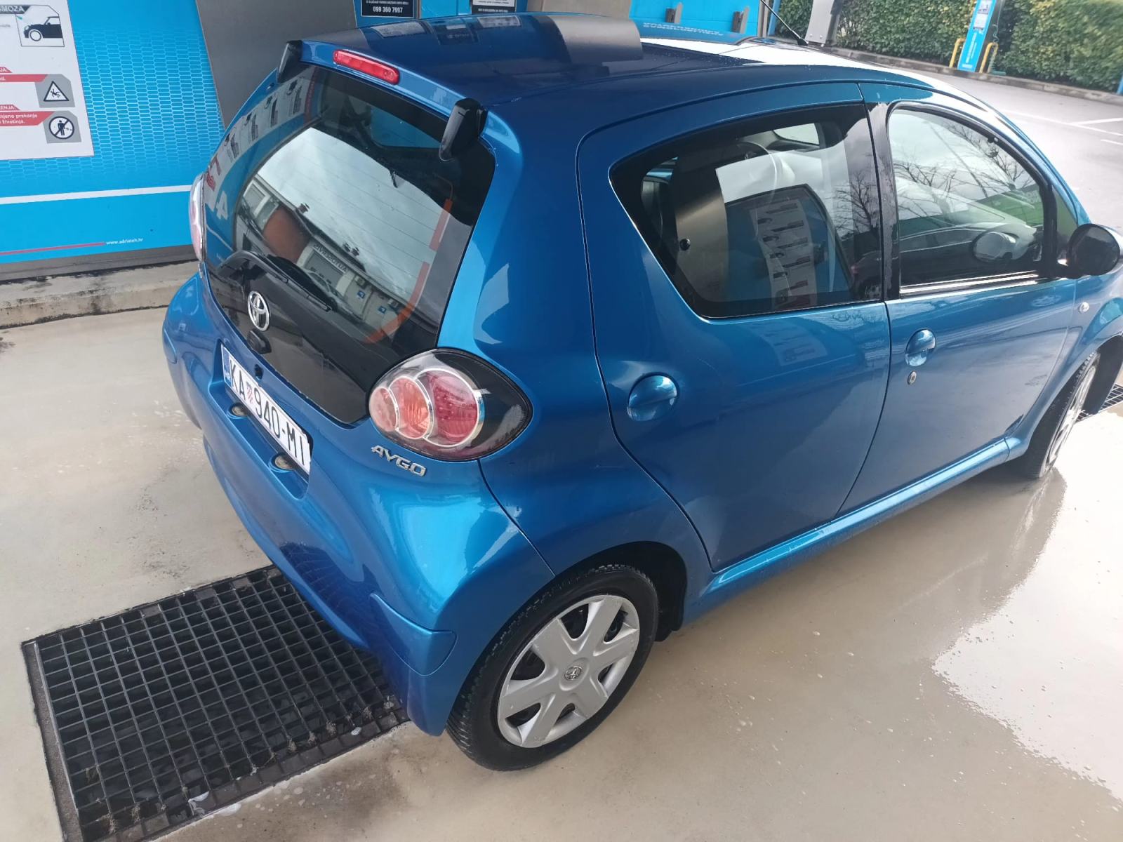 Toyota Aygo 1,0 VVT-i Cool, fotografija 12